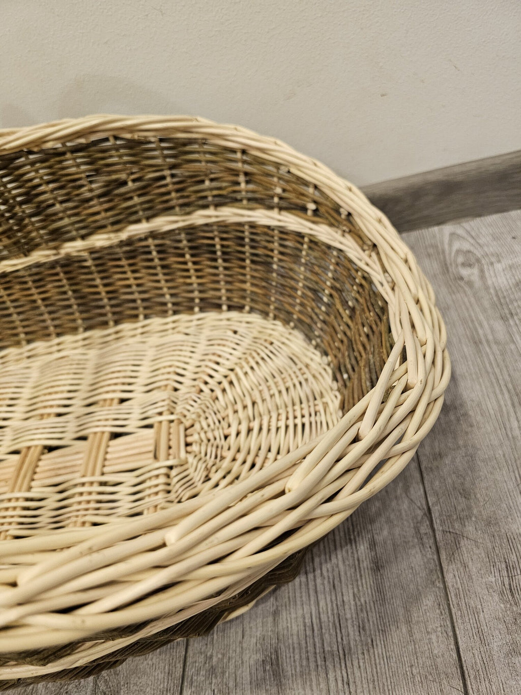 Wicker basket 001b