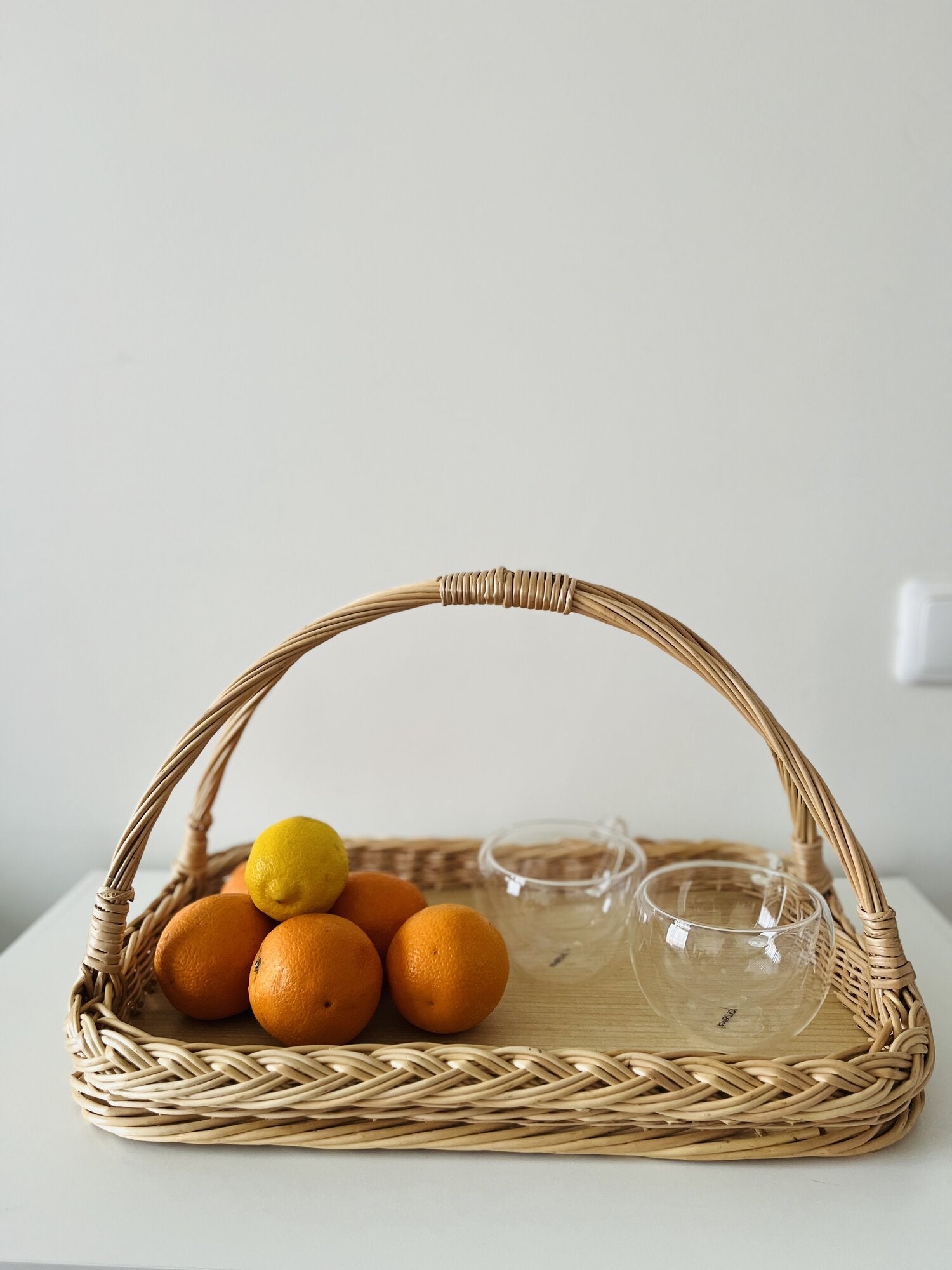 Wicker serving tray 002b