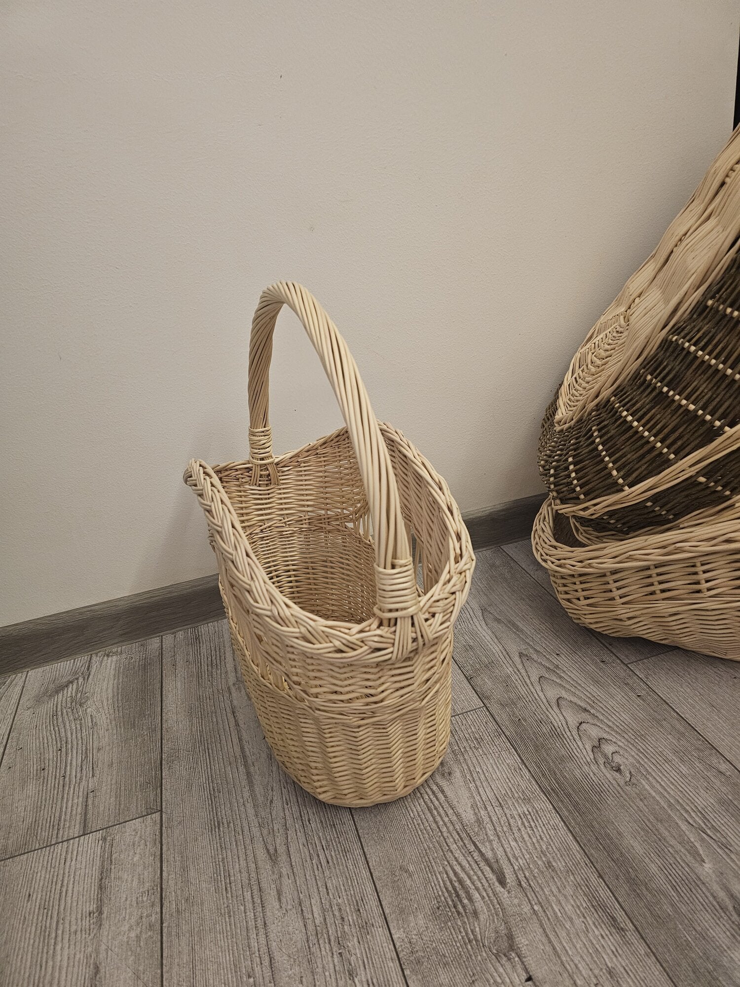 Wicker basket 003b