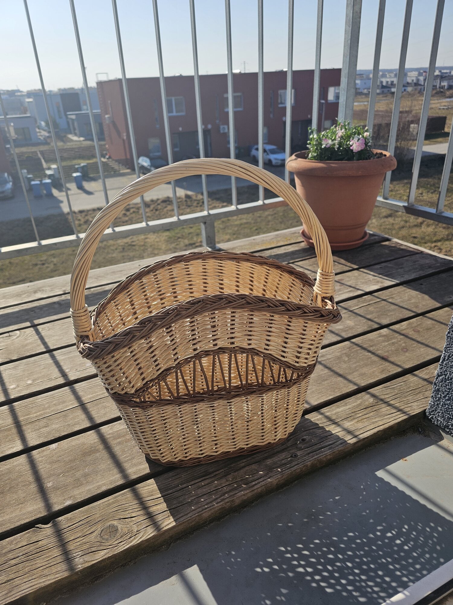 Wicker basket 003b