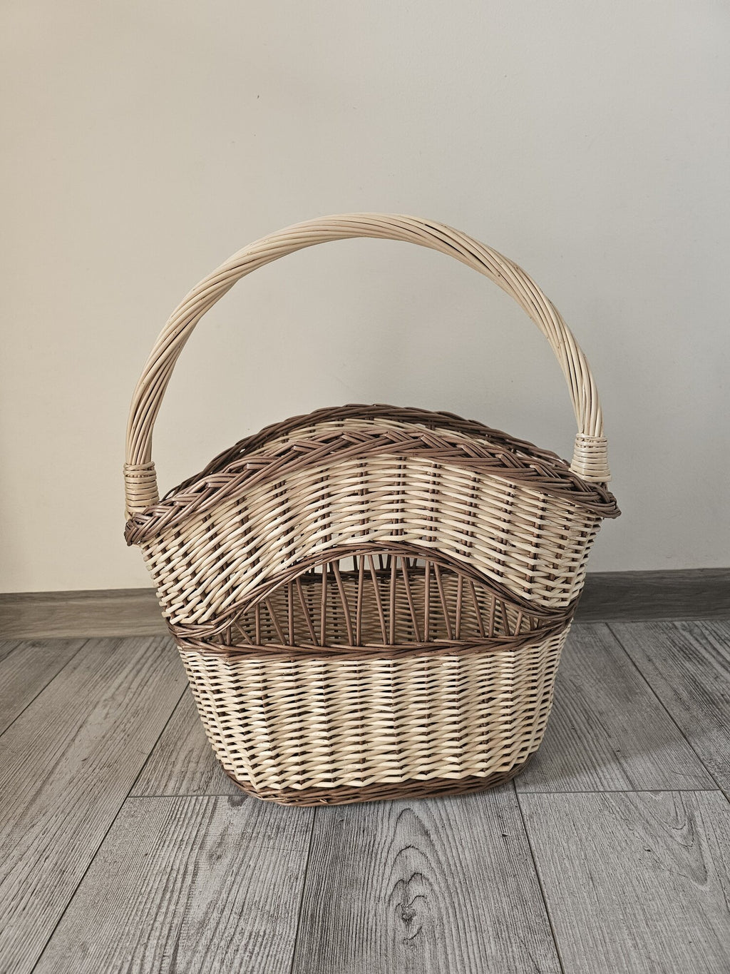 Wicker basket 003b