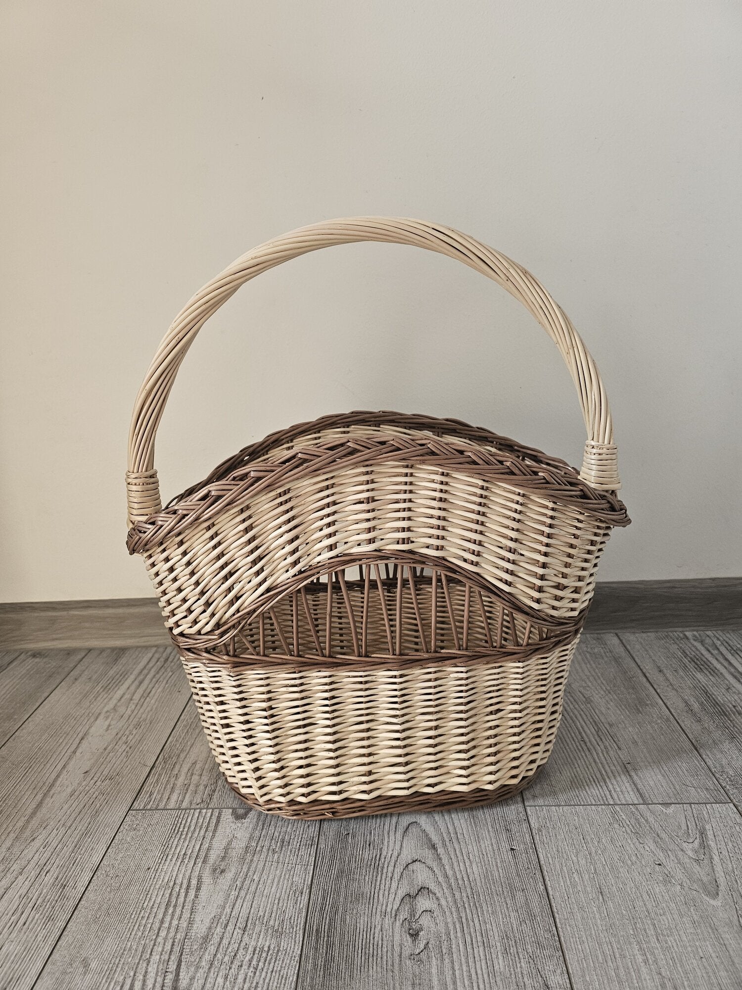 Wicker basket 003b