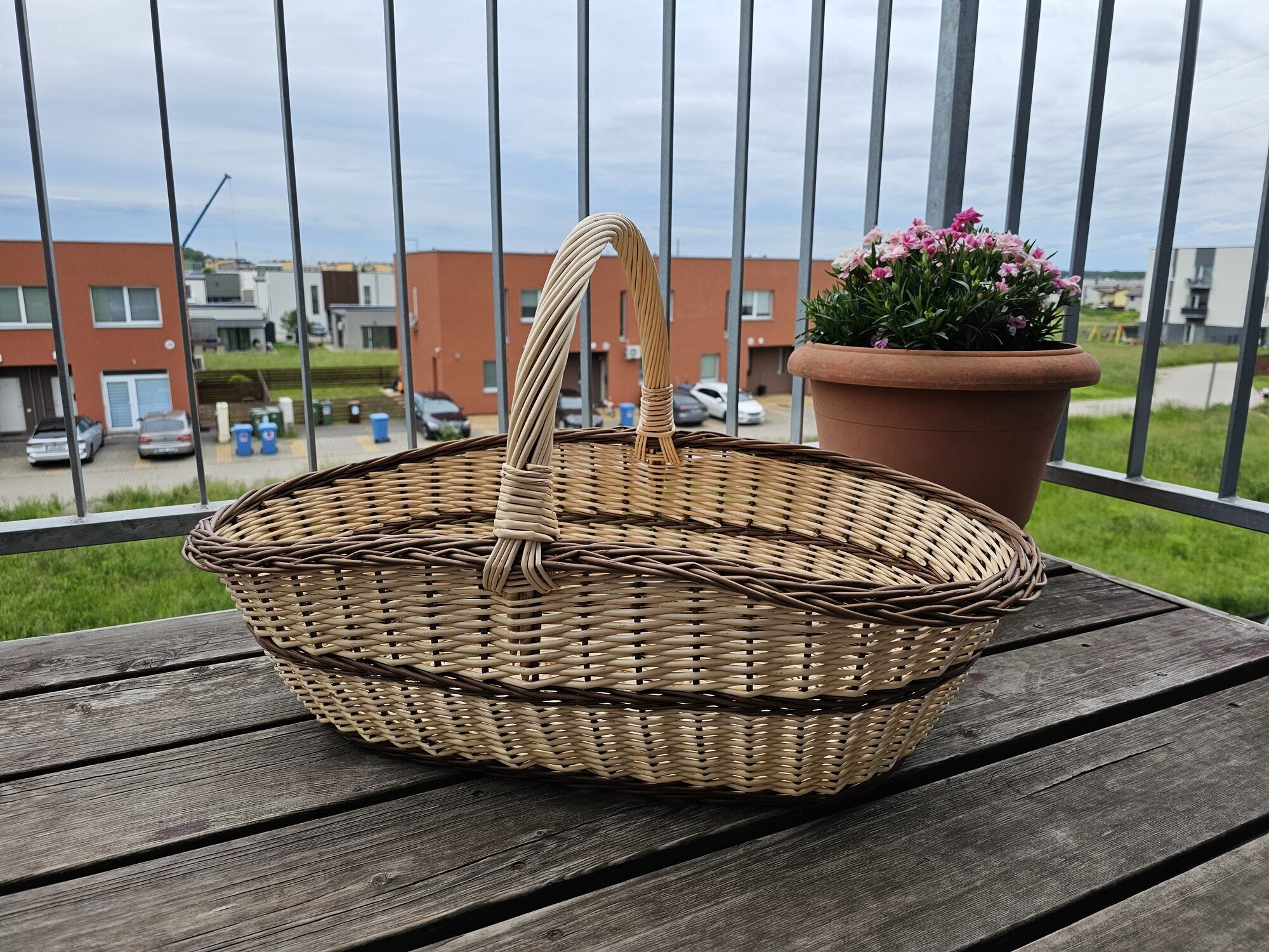 Large wicker basket 004b