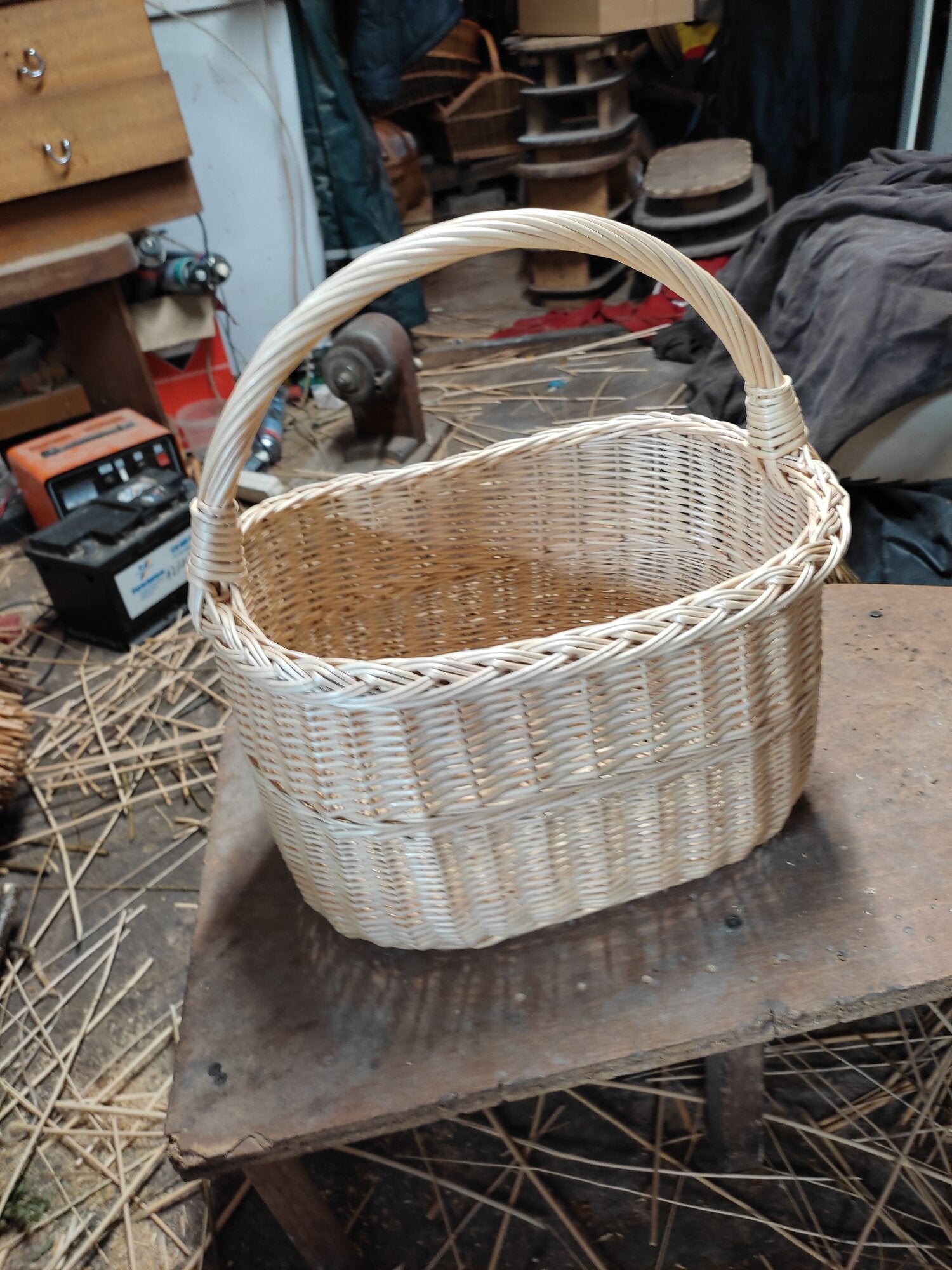 Wicker basket 009b