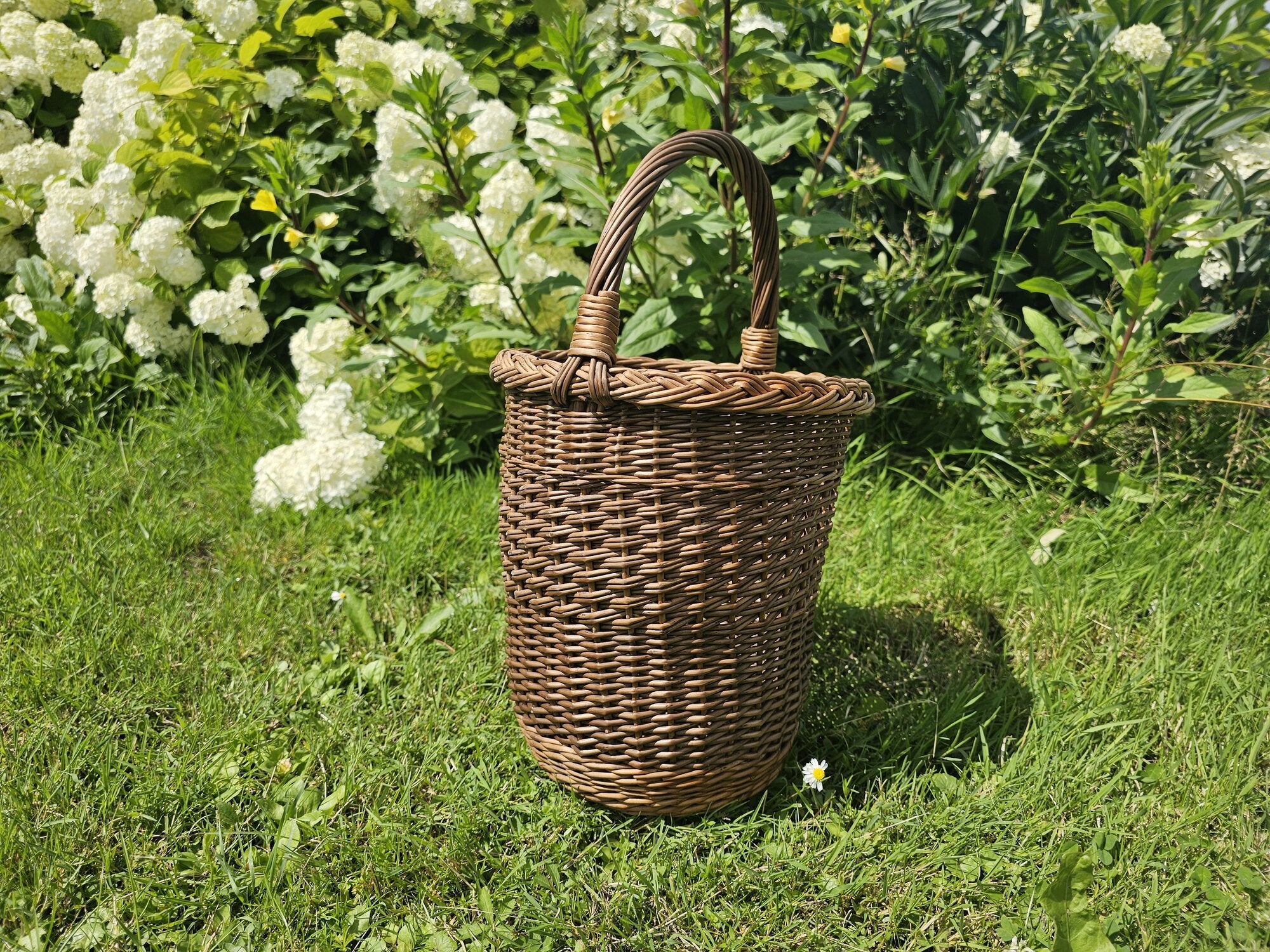 Wicker basket 010b