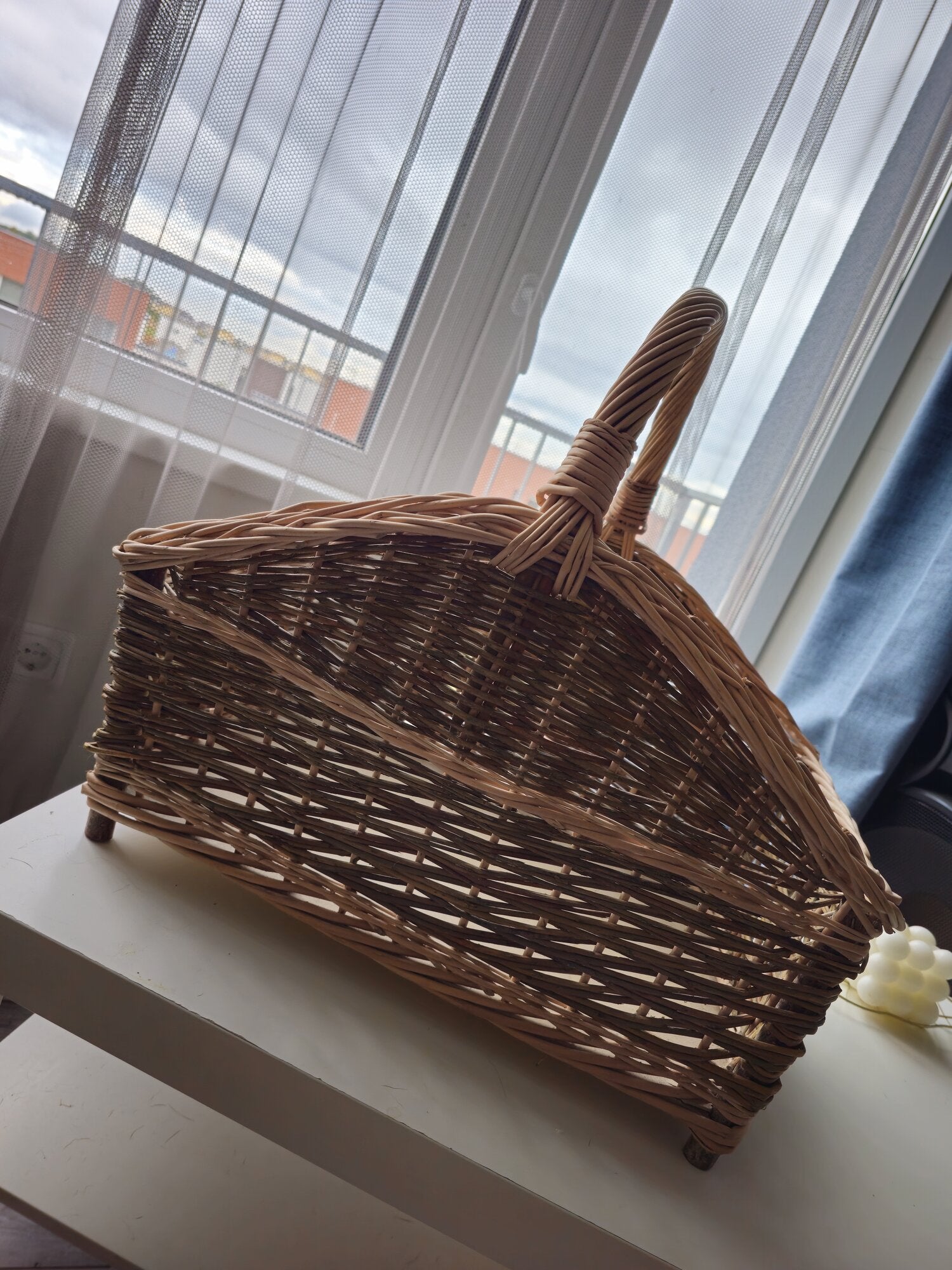 Wicker firewood basket 012b