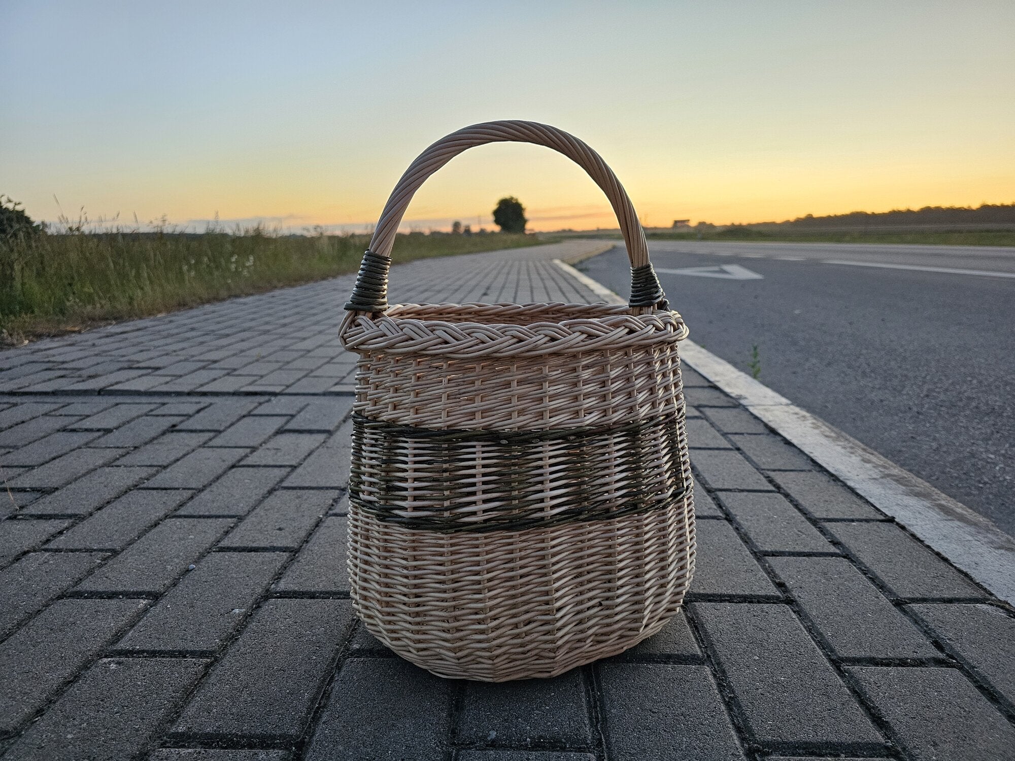 Wicker basket 015b