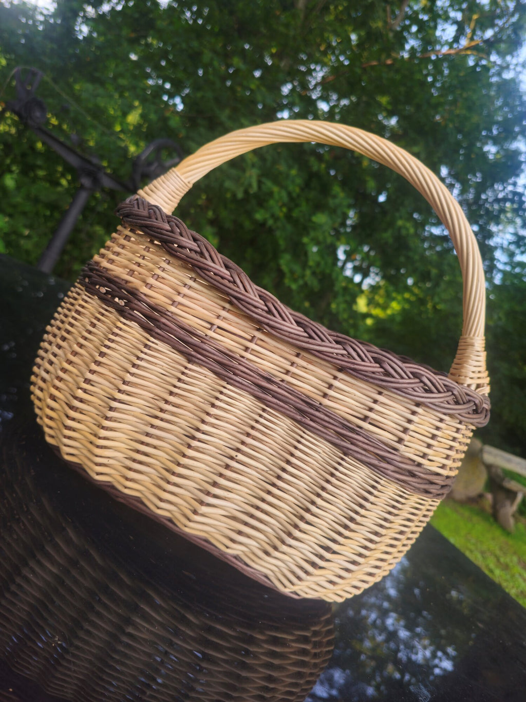 Wicker basket 018b