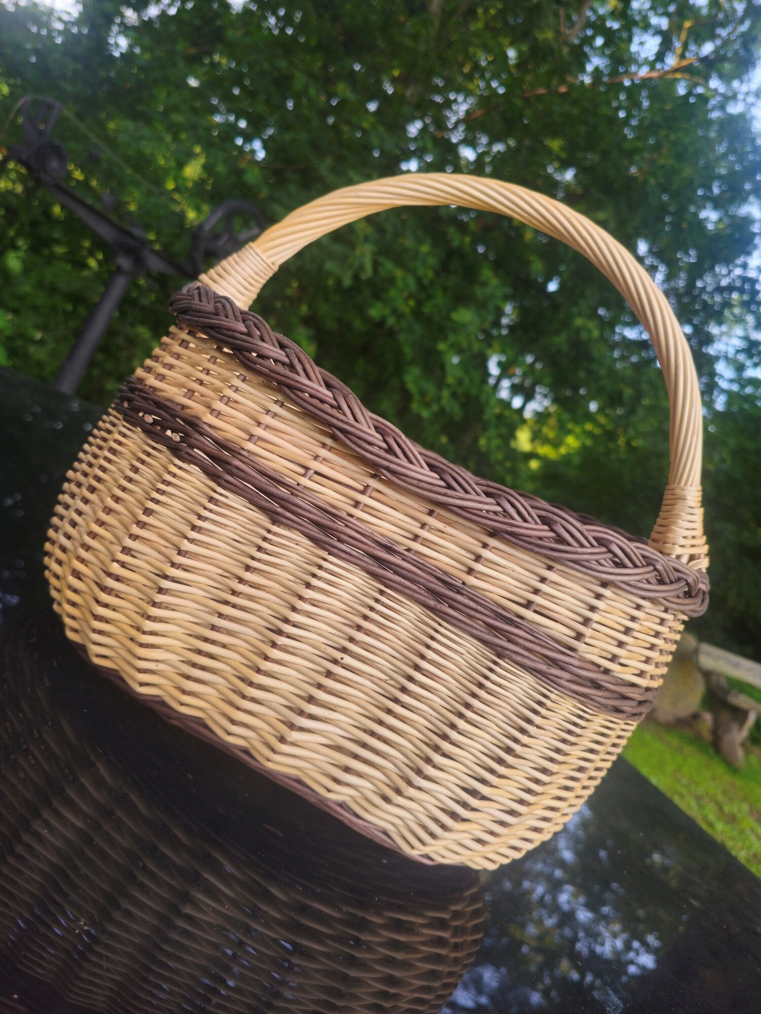 Wicker basket 018b