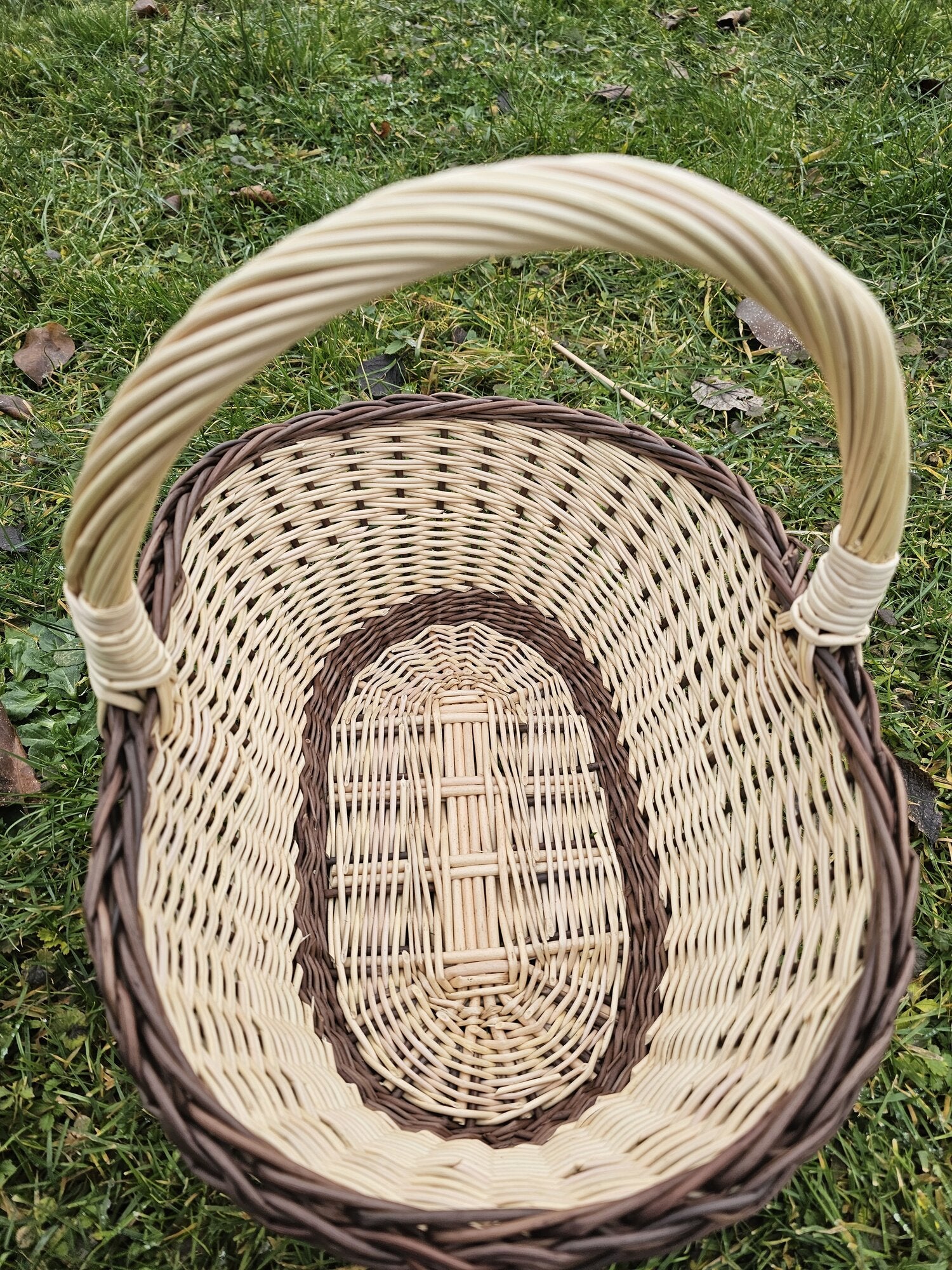 Wicker basket 020b