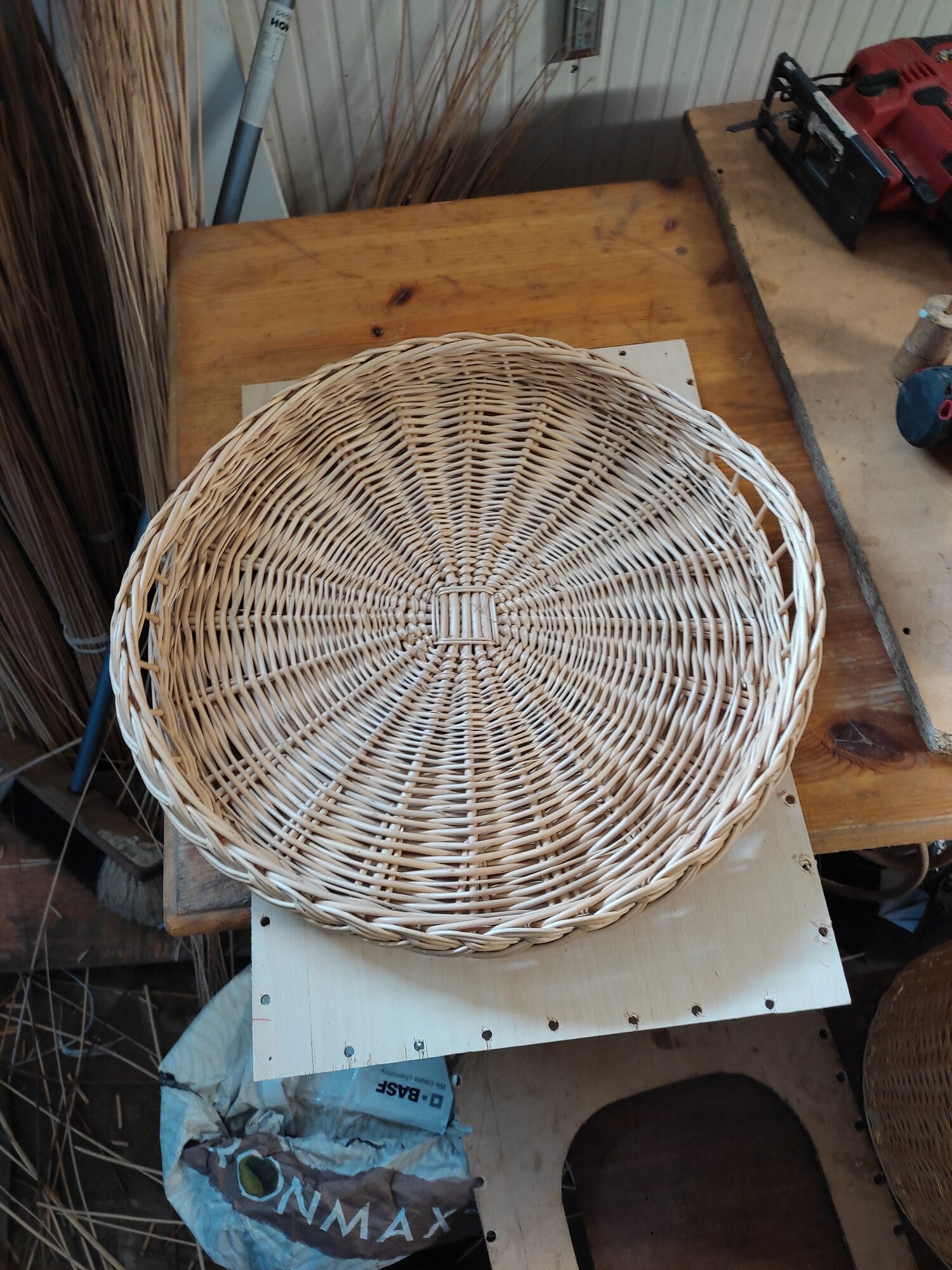 Wicker tray 025b