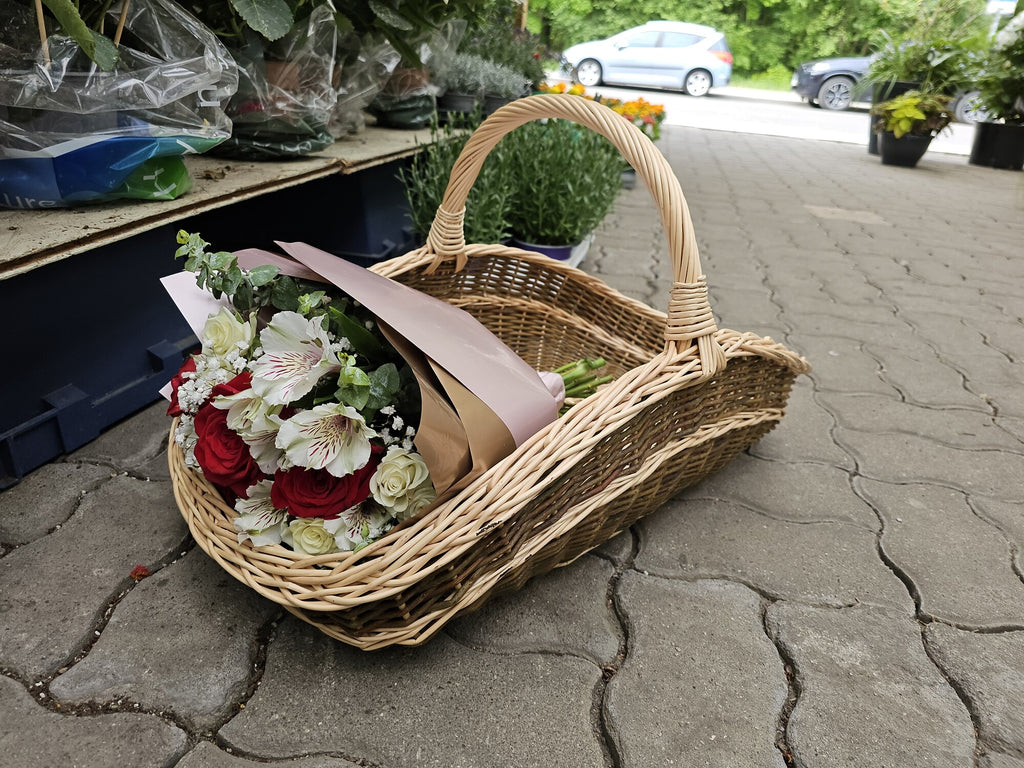 Large wicker basket 027b-1