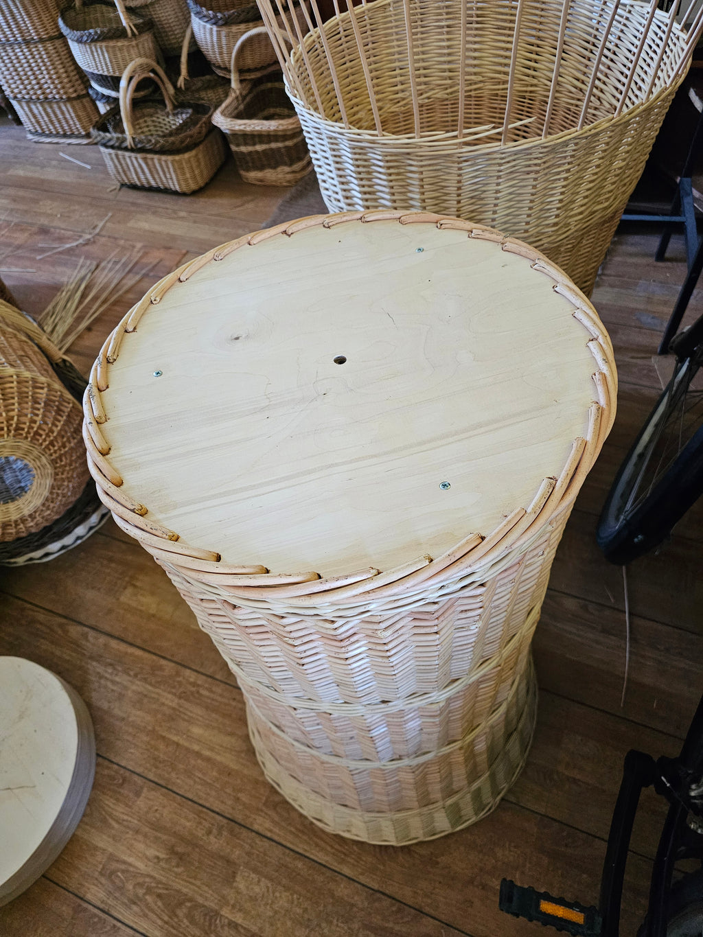 Display Basket 001r-1