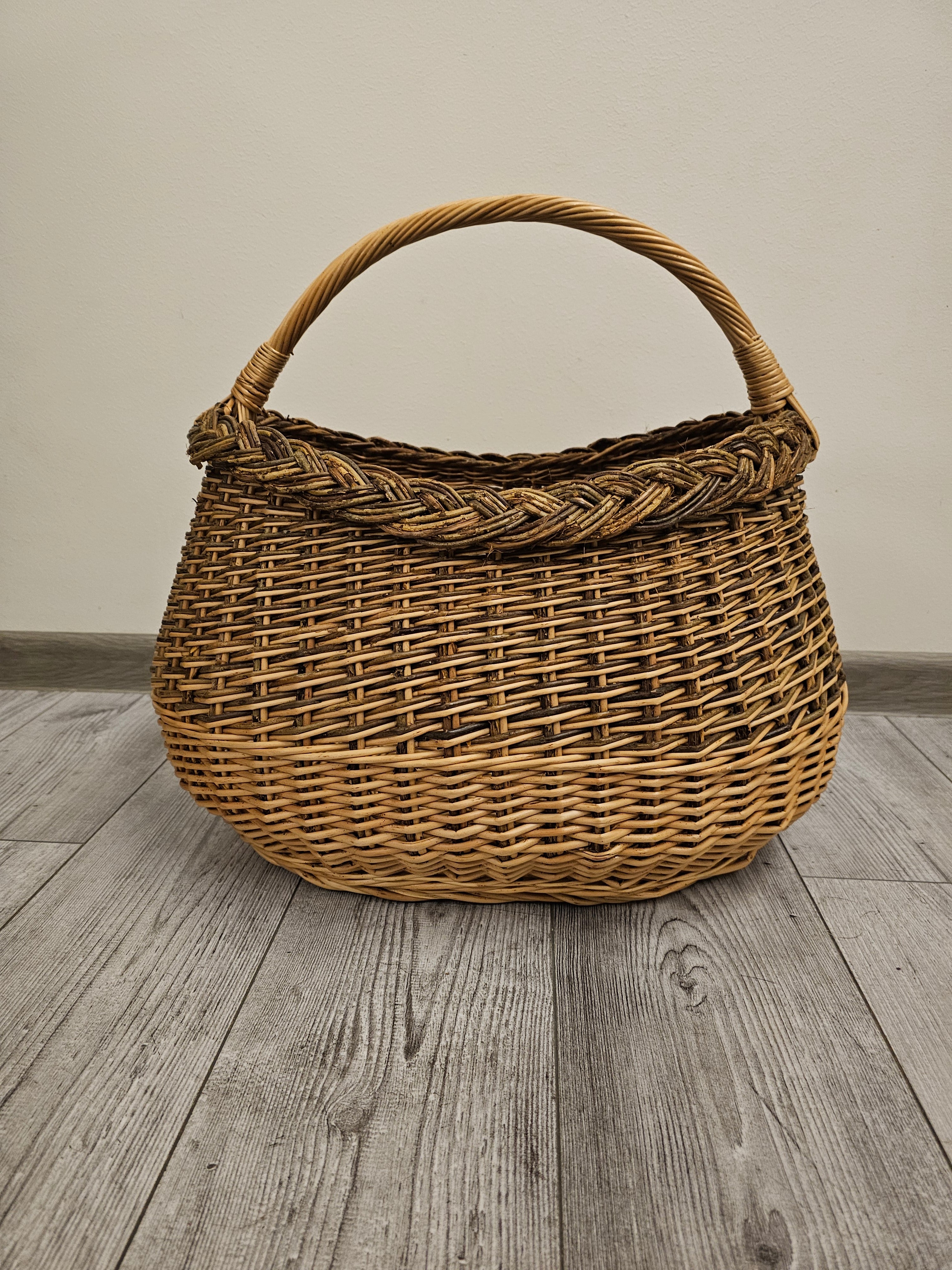 Wicker basket 015r