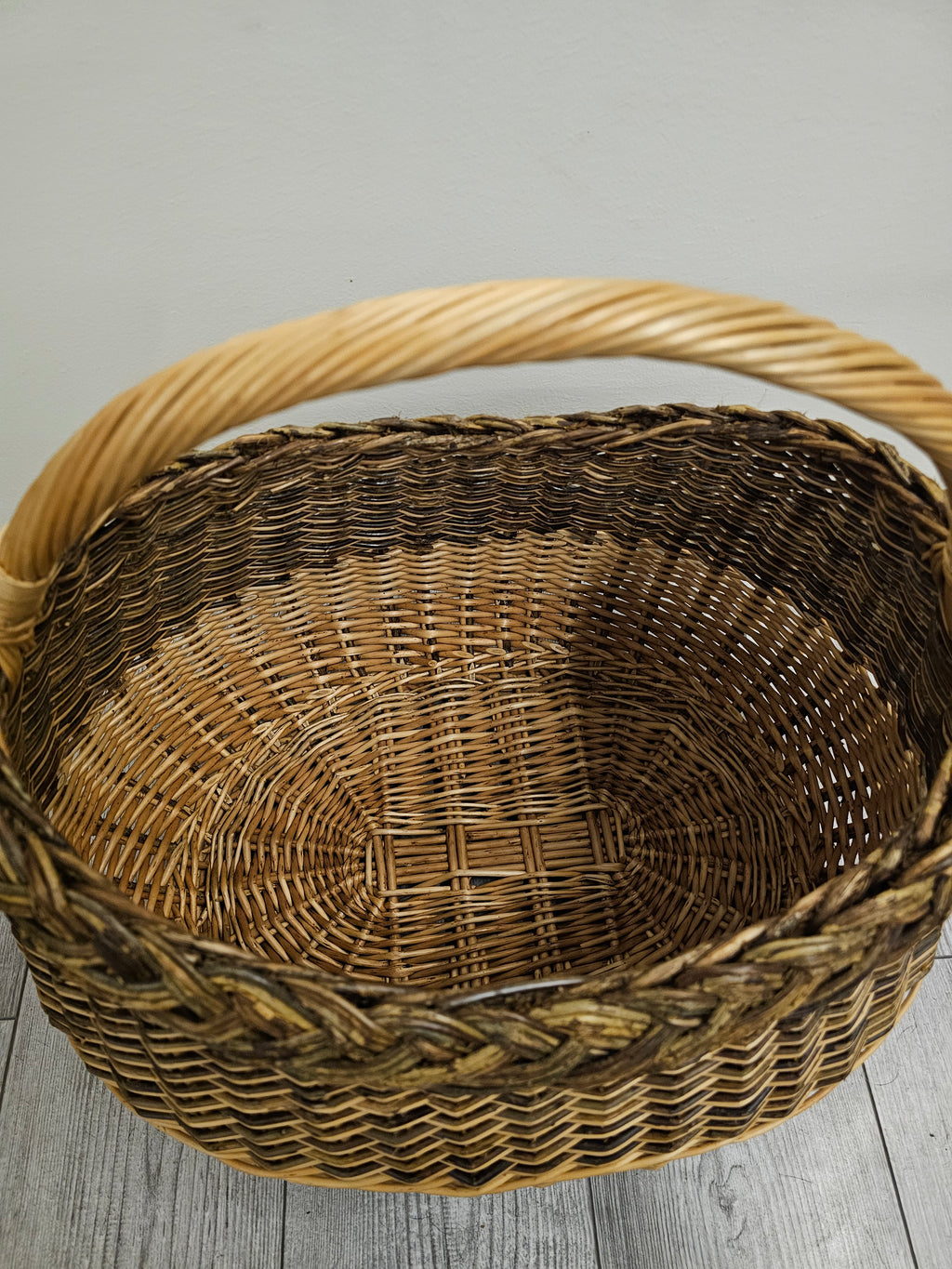 Wicker basket 015r