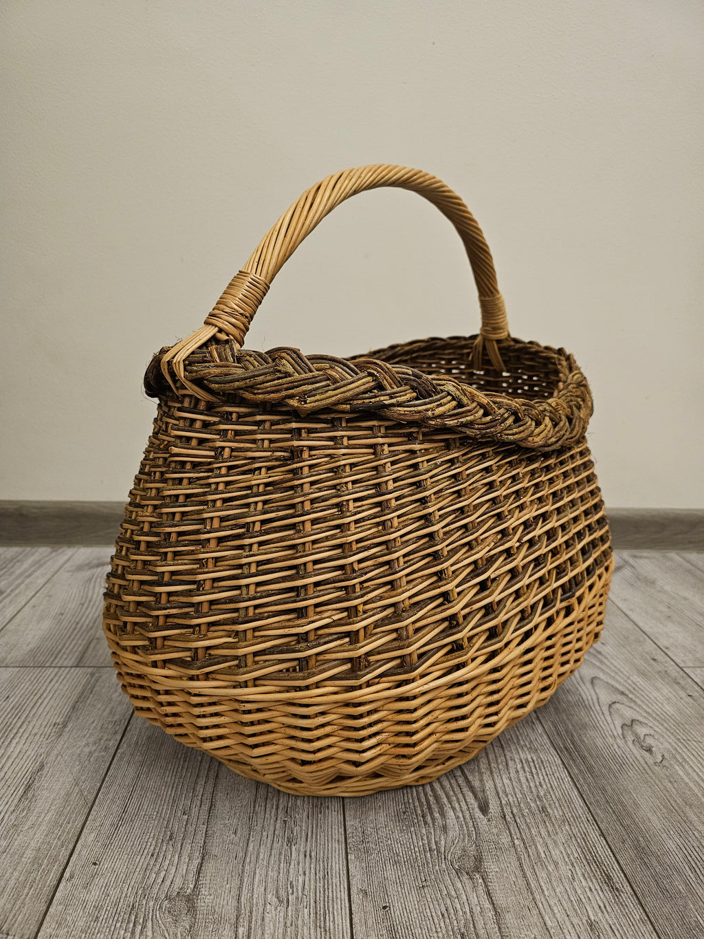 Wicker basket 015r