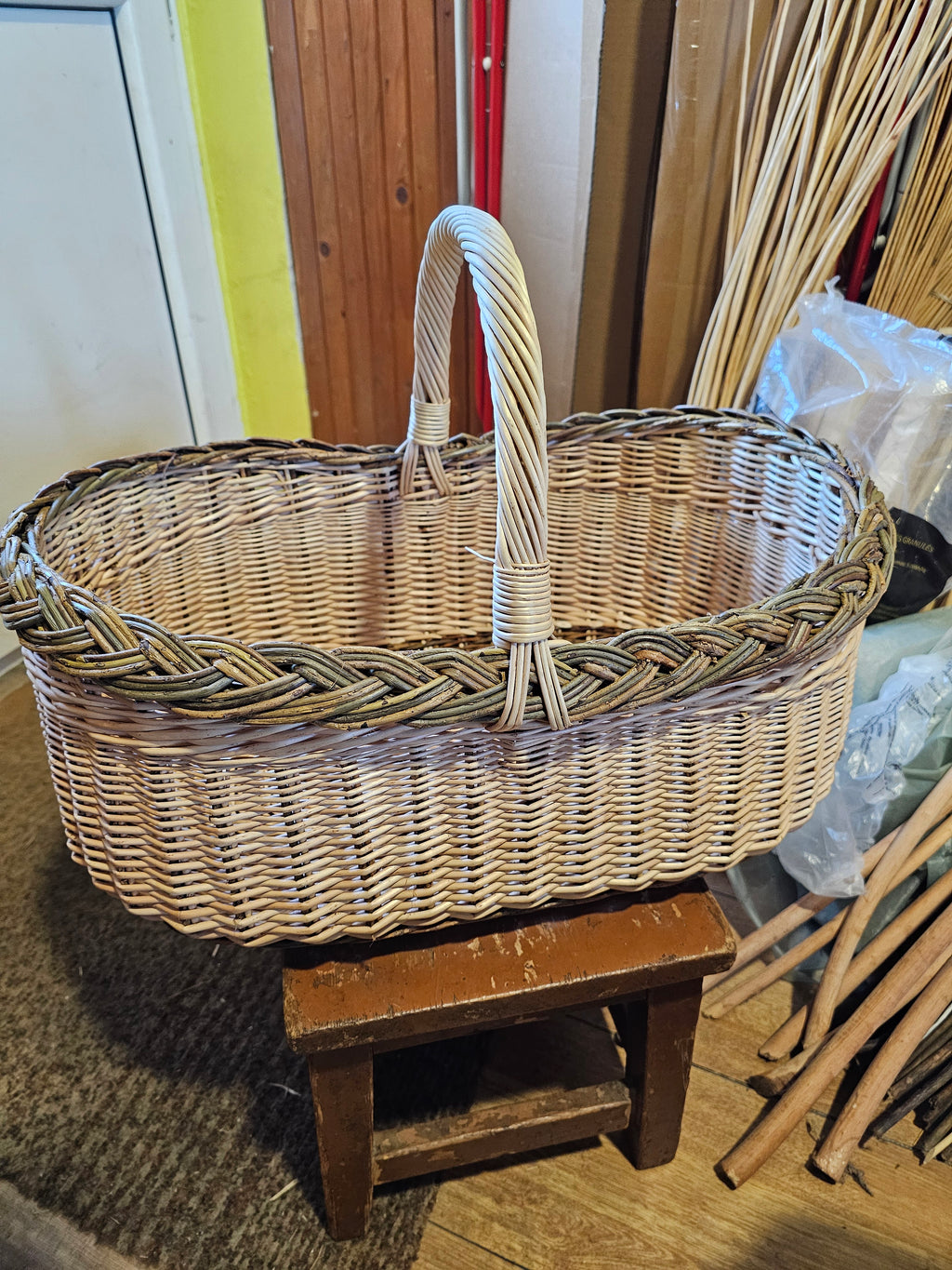 Wicker basket 014r