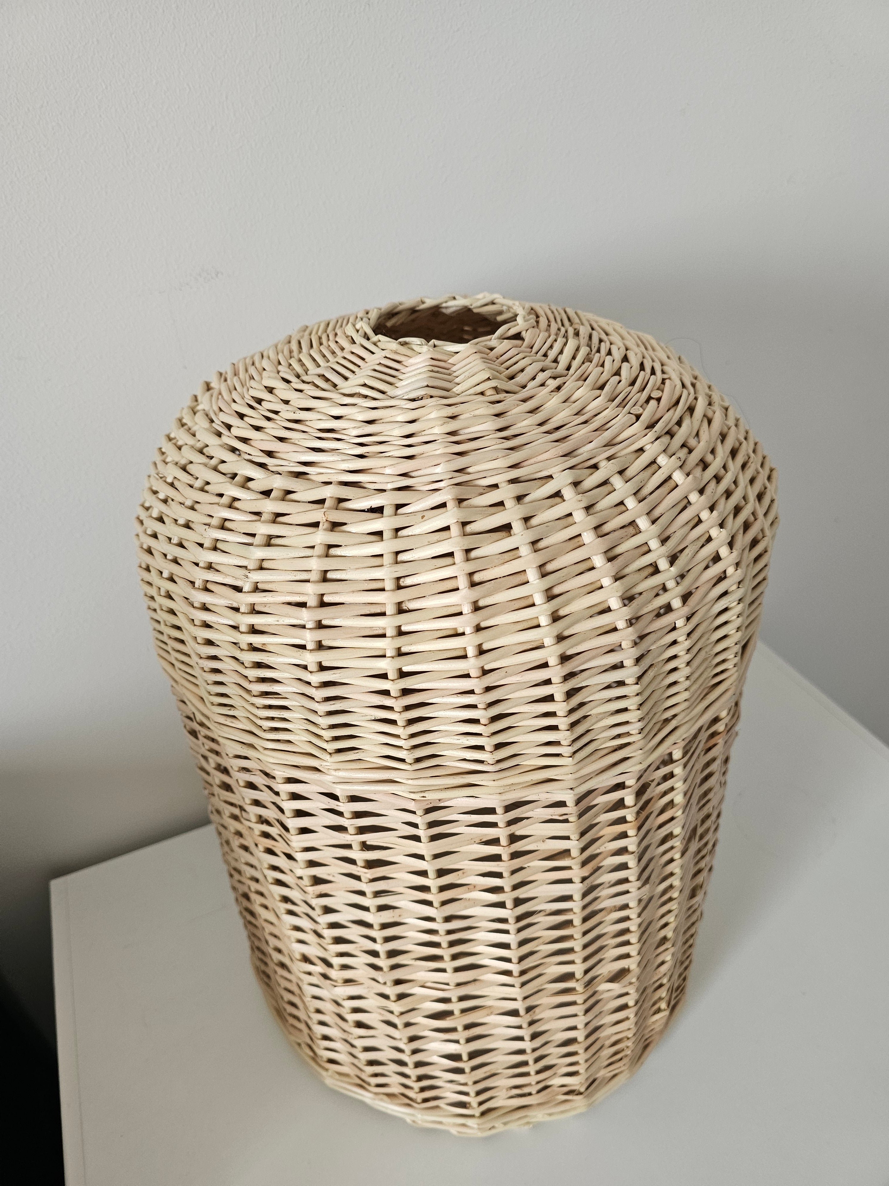 Wicker water bottle cover 008b