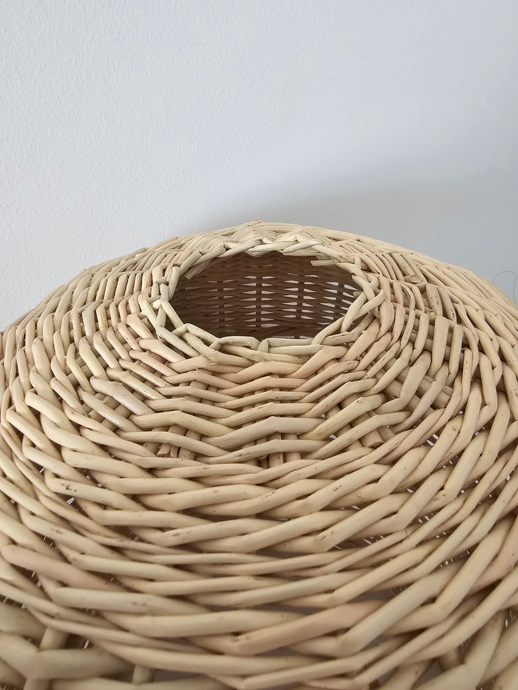Wicker water bottle cover 008b