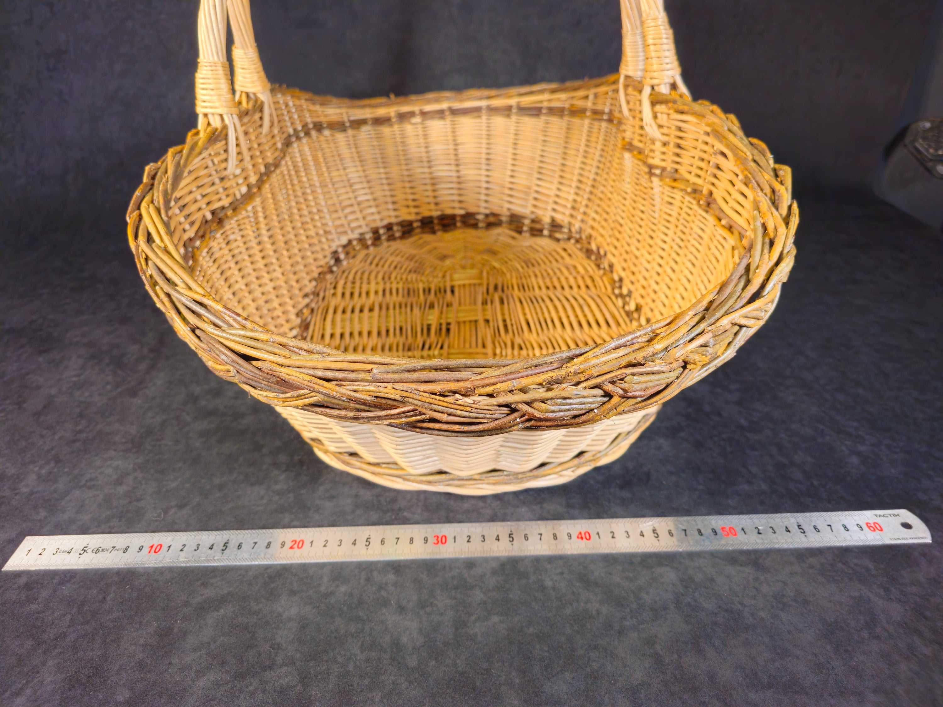 Large willow trug 034r