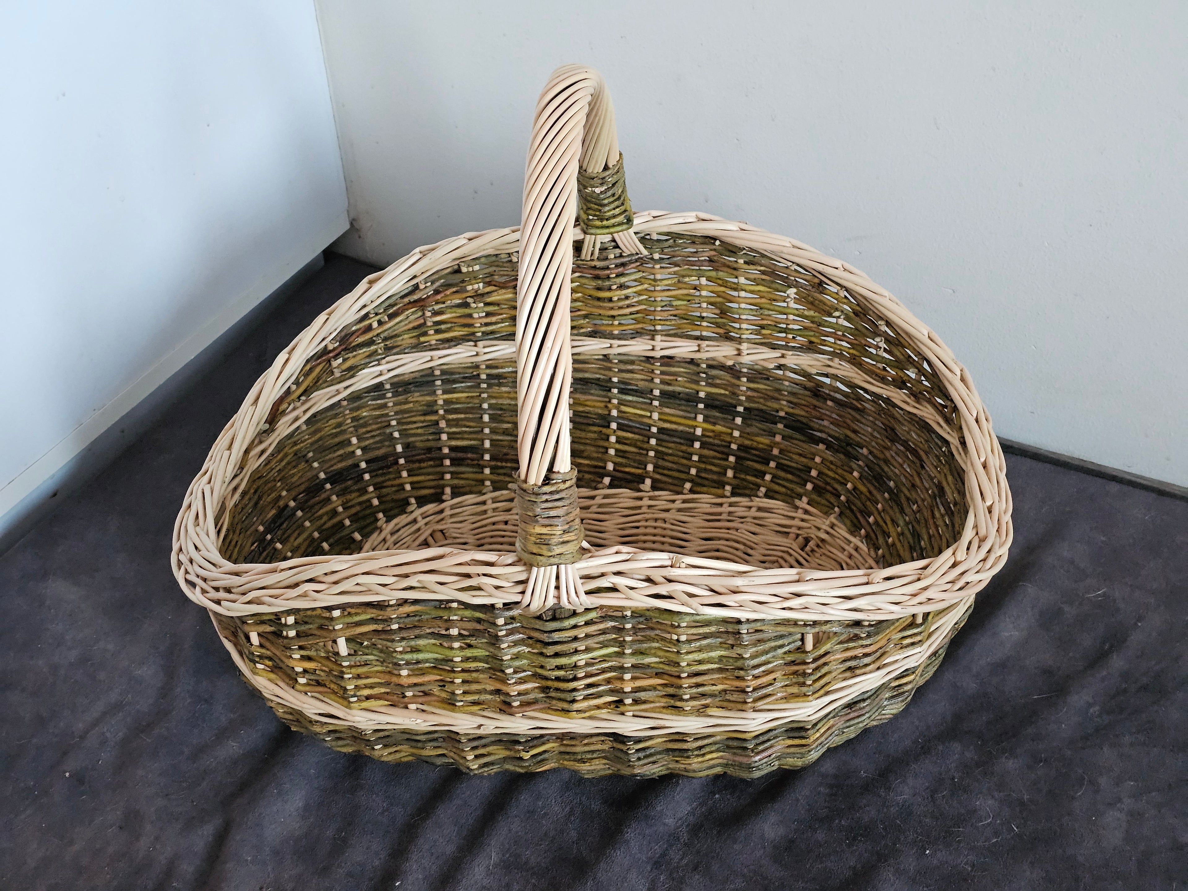 Wicker basket 036b