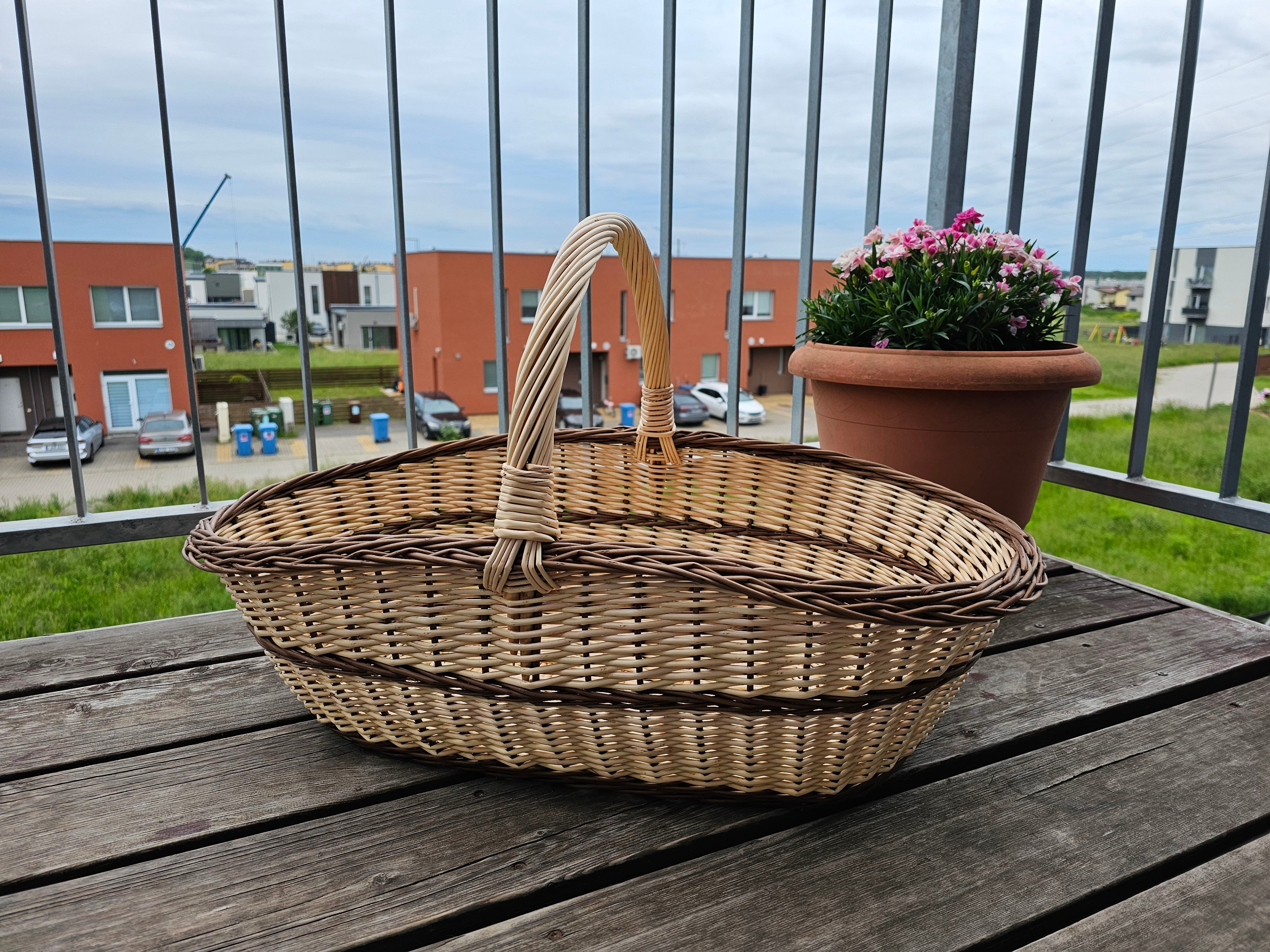 Large wicker basket 004b