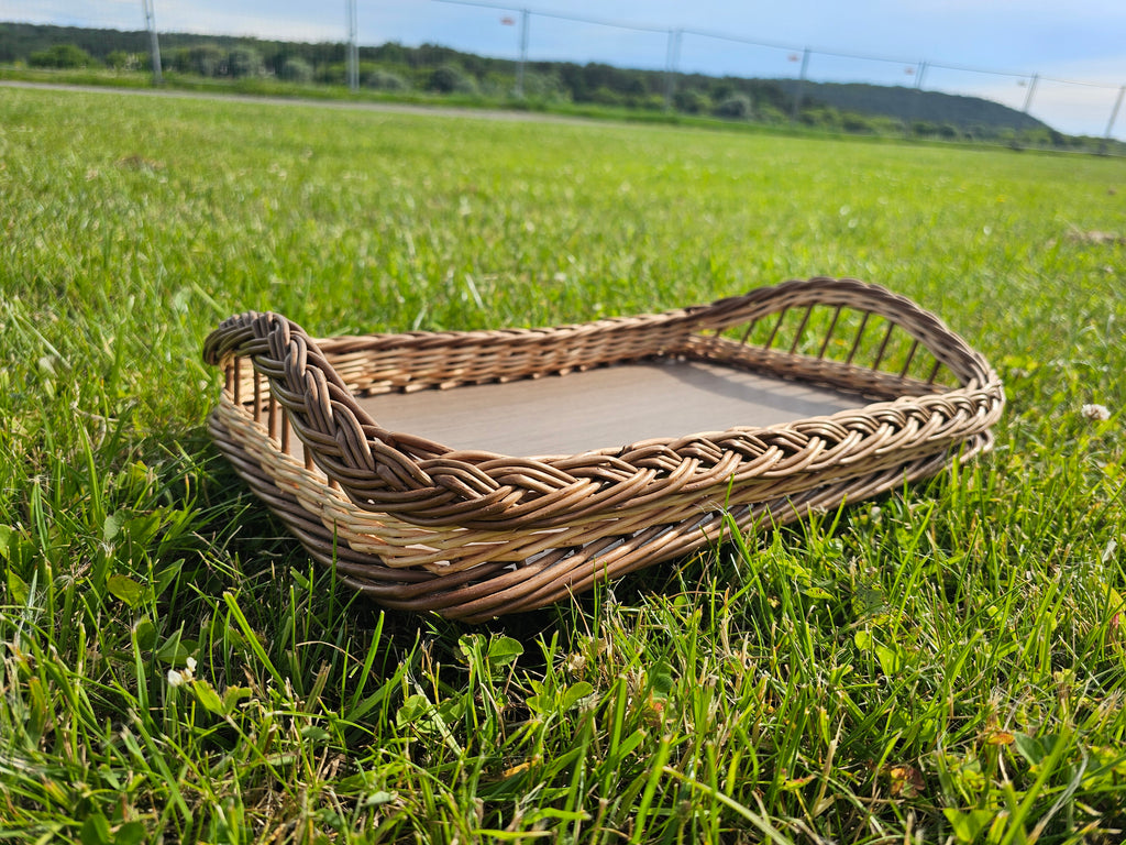 Wicker serving tray 013b