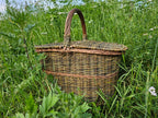 Dark picnic basket 011b