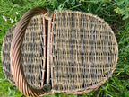 Dark picnic basket 011b