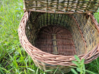 Dark picnic basket 011b