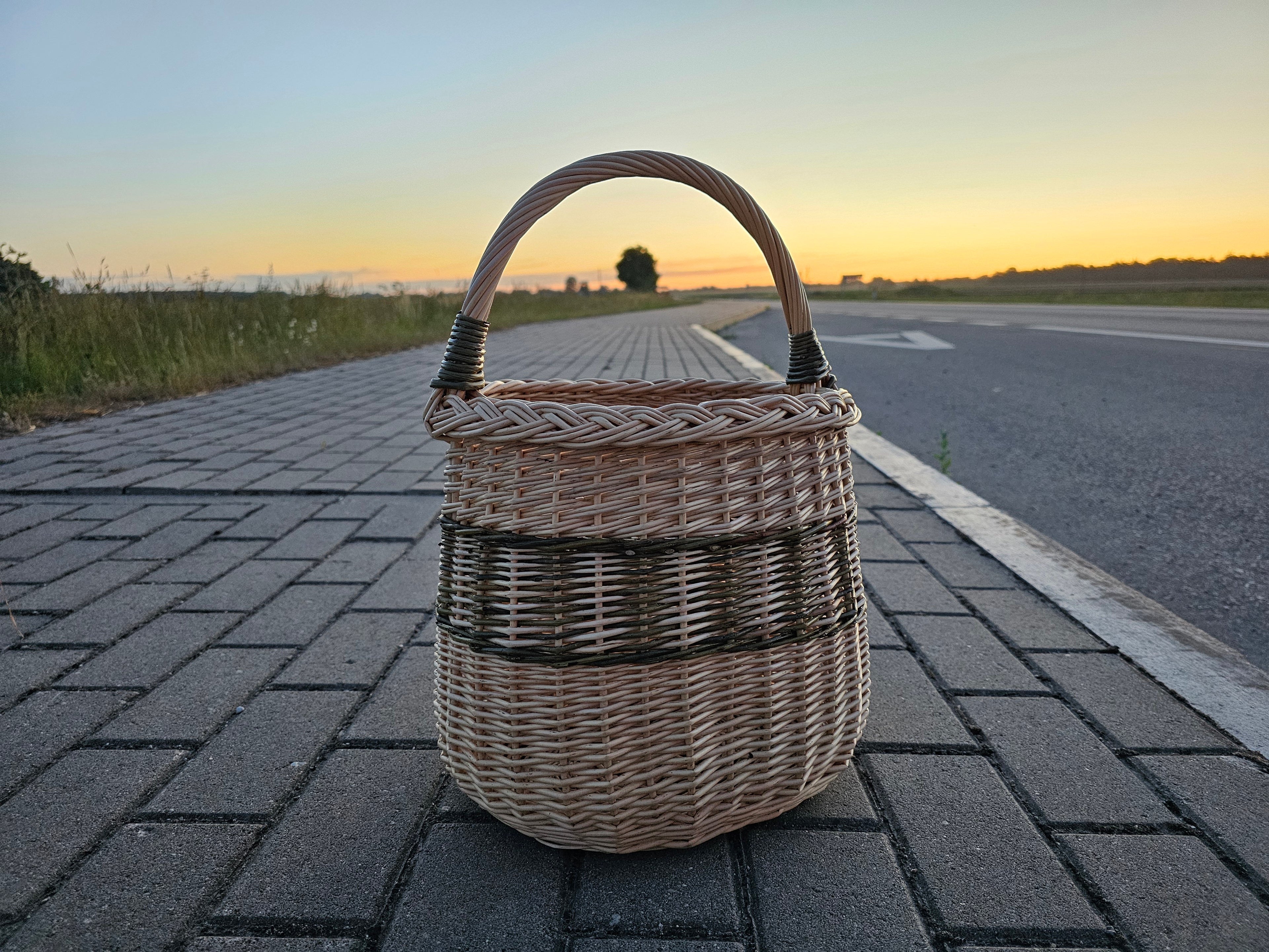 Wicker basket 015b