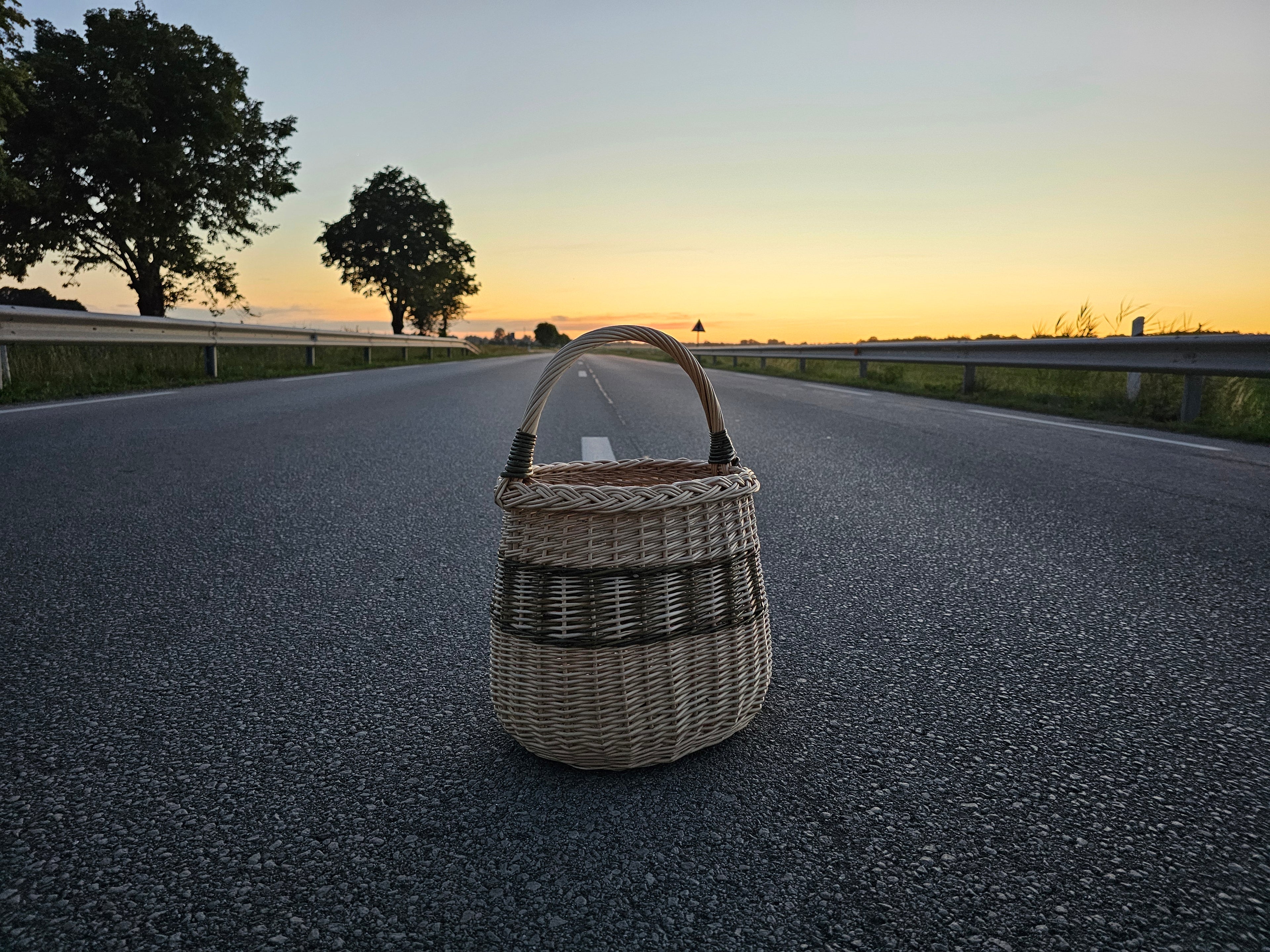 Wicker basket 015b