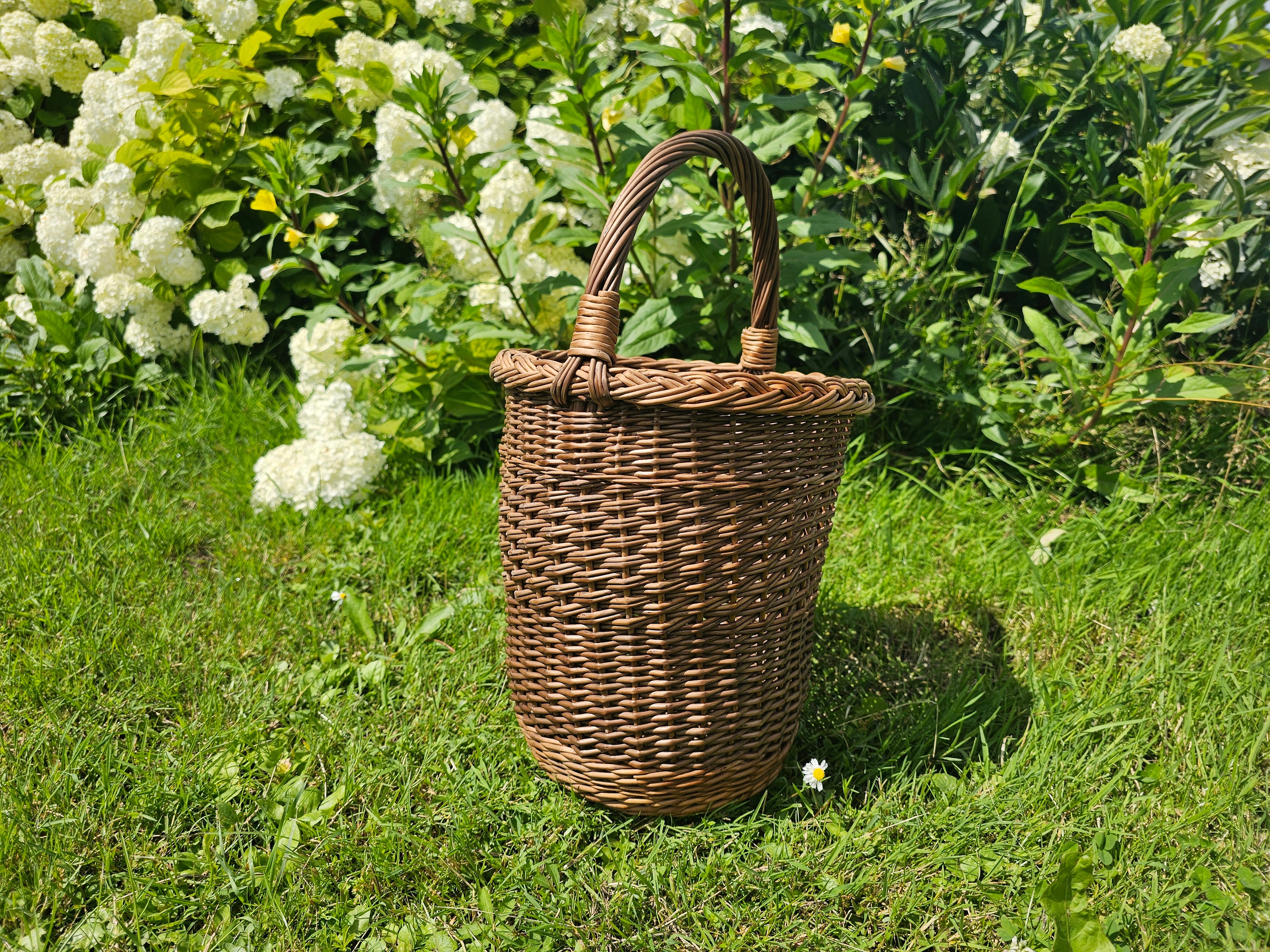 Wicker basket 010b