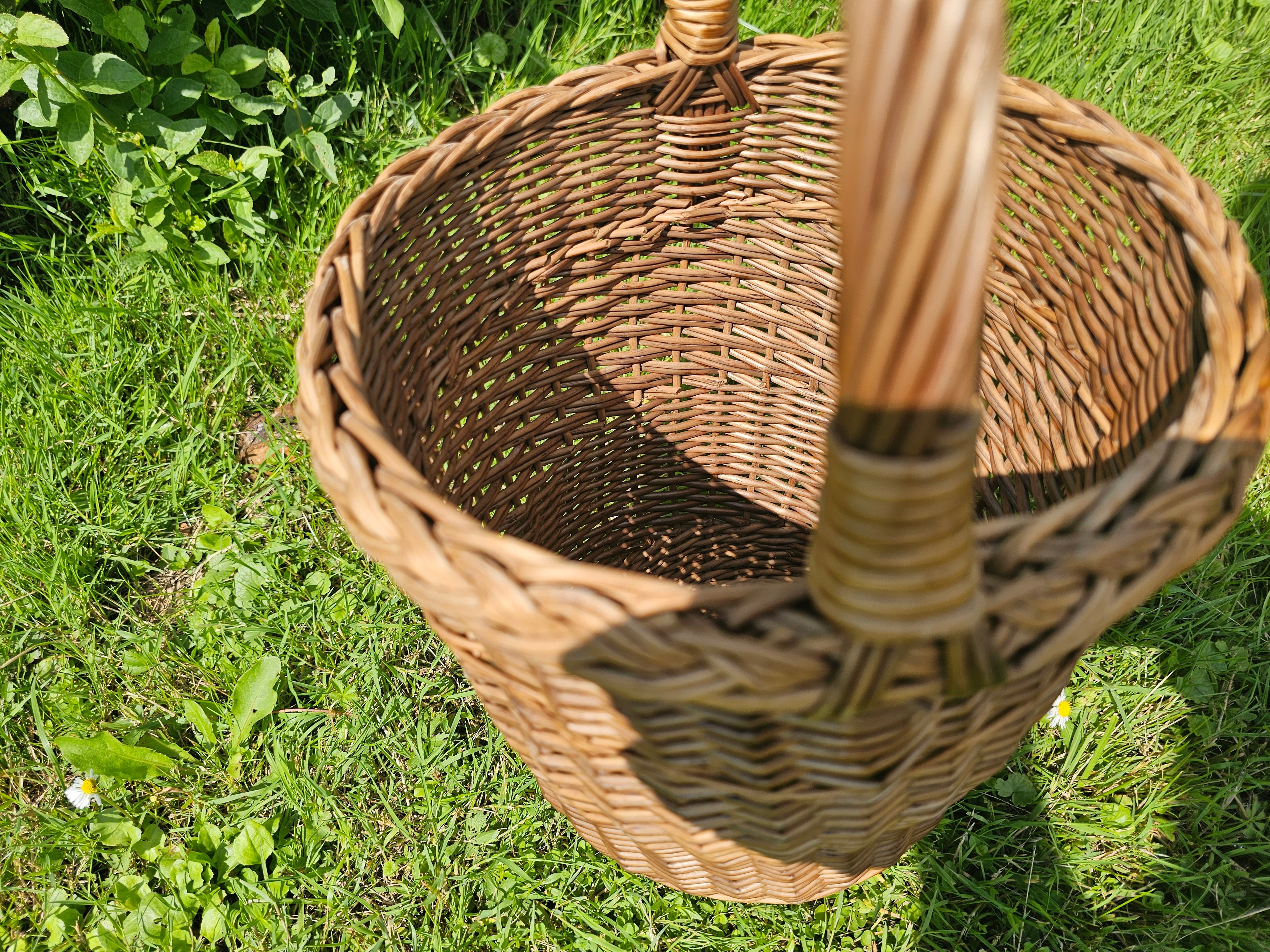 Wicker basket 010b