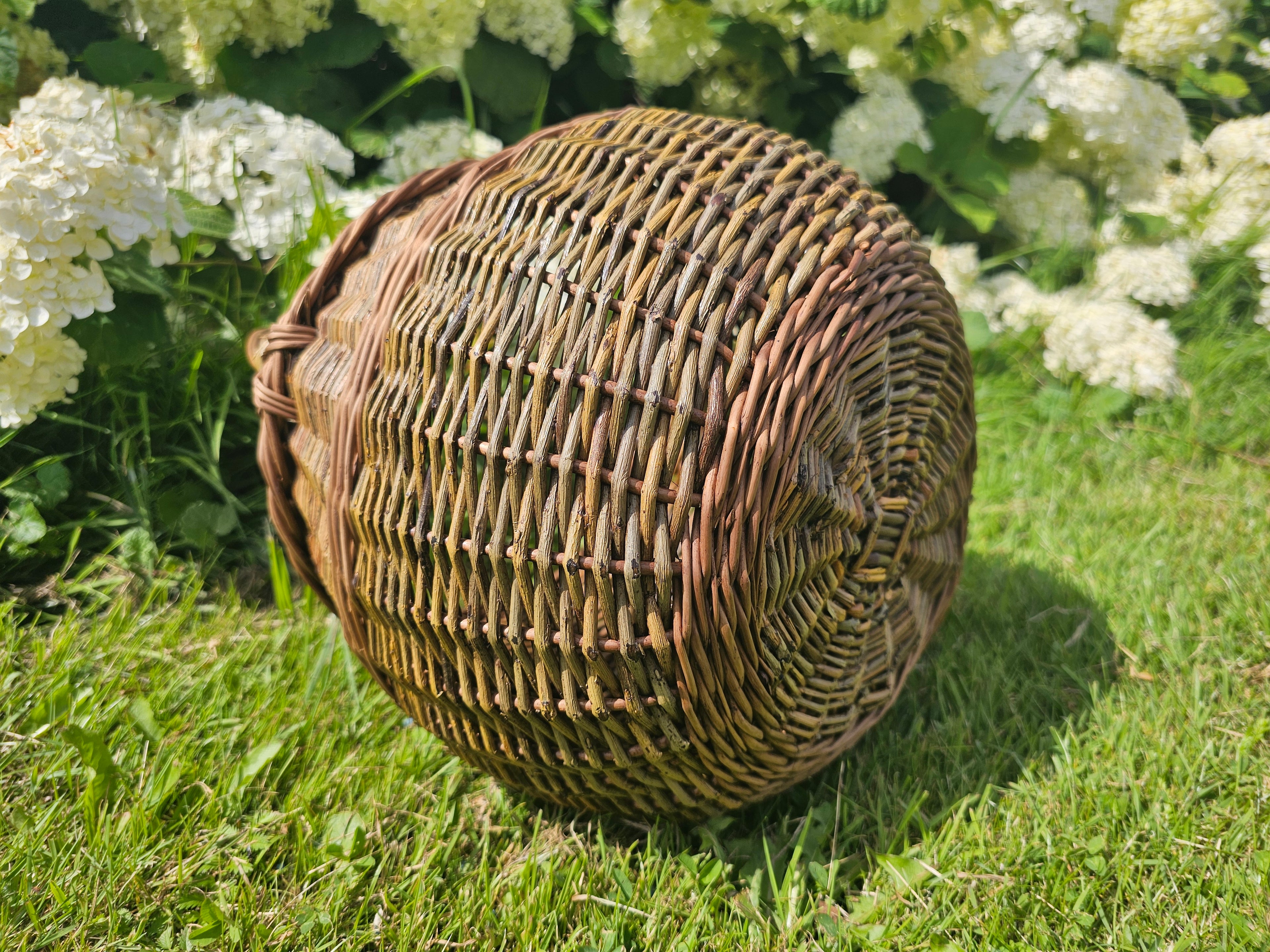 Wicker basket 049b