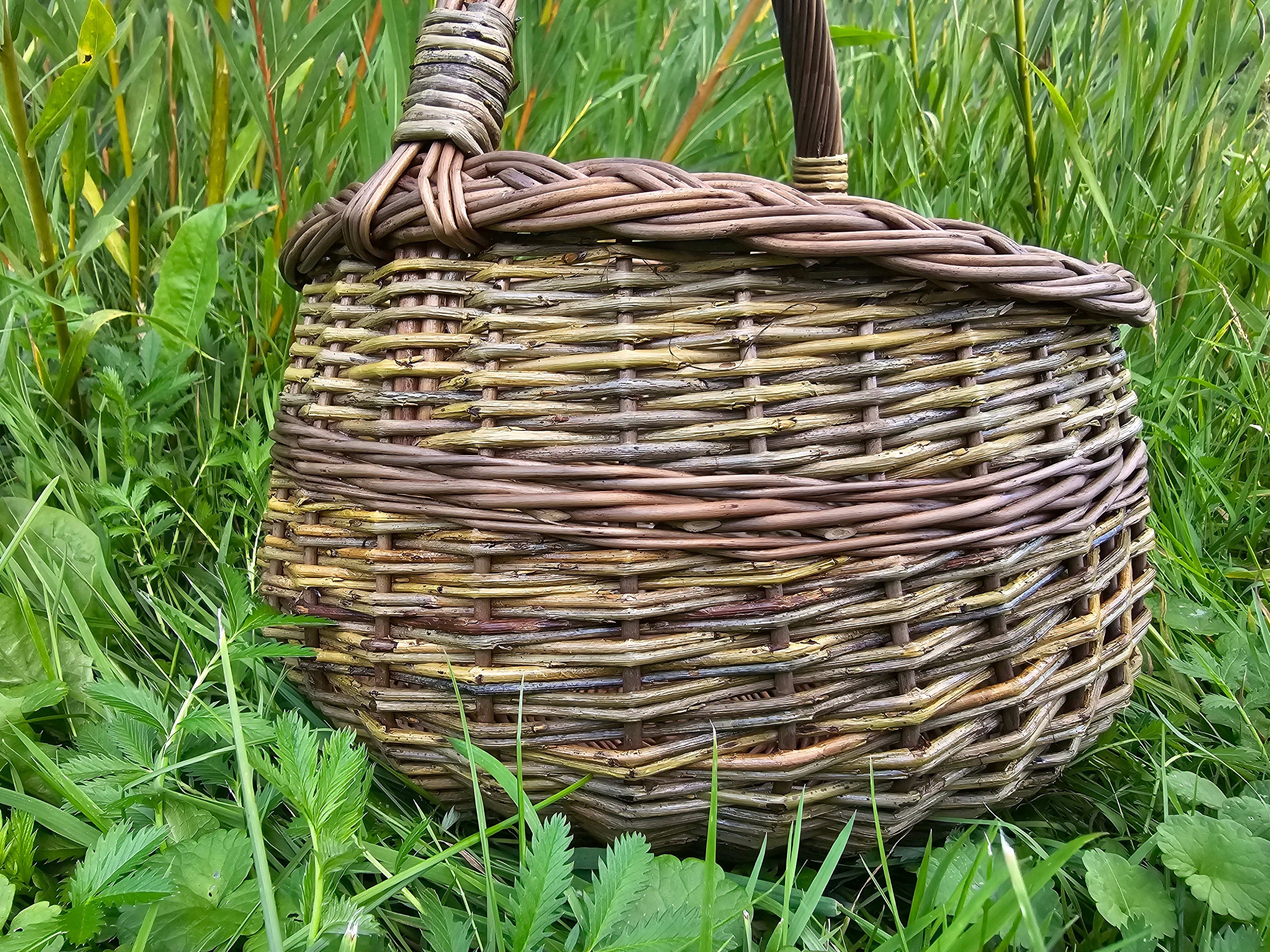 Wicker basket 006b