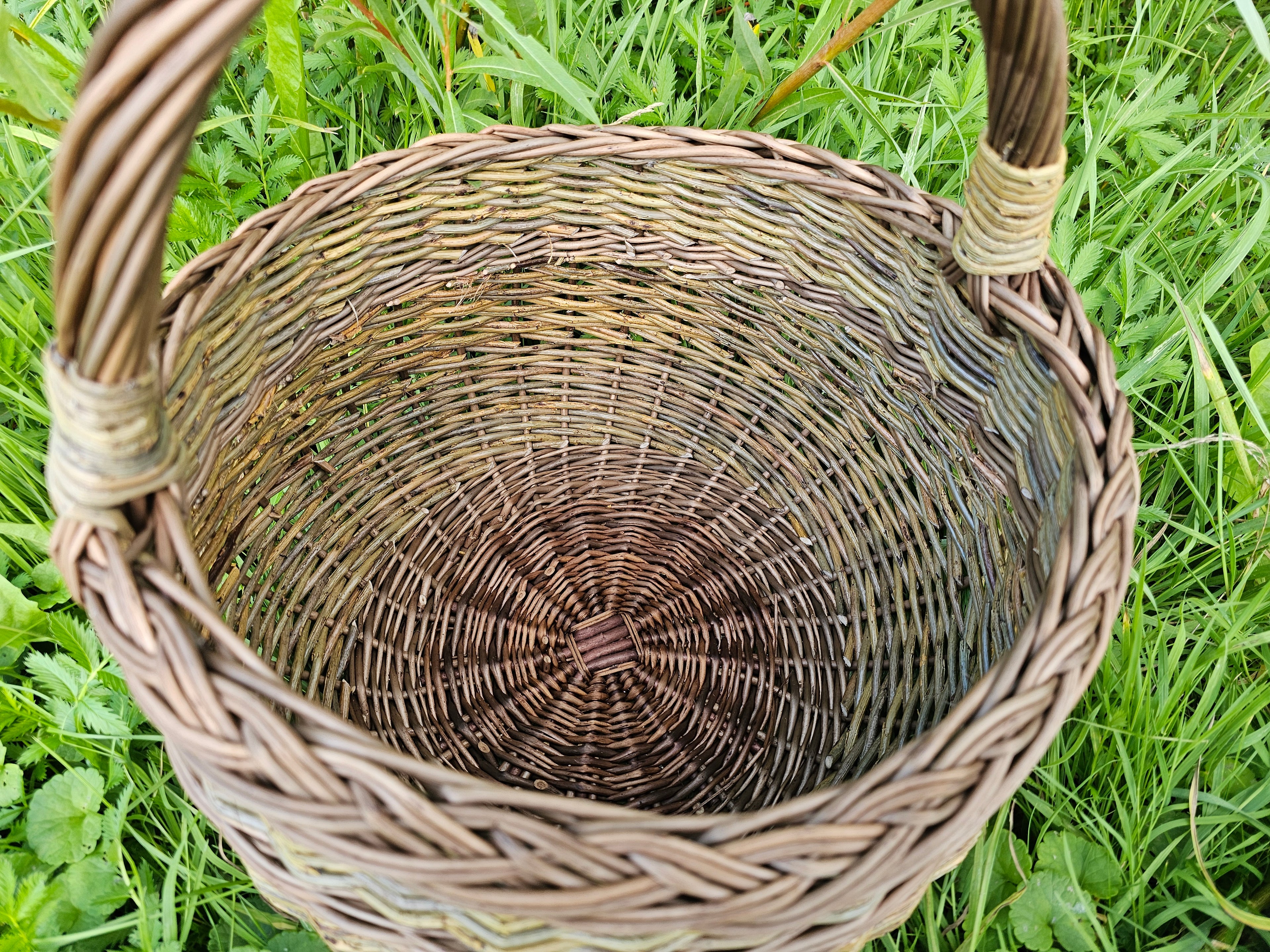 Wicker basket 006b