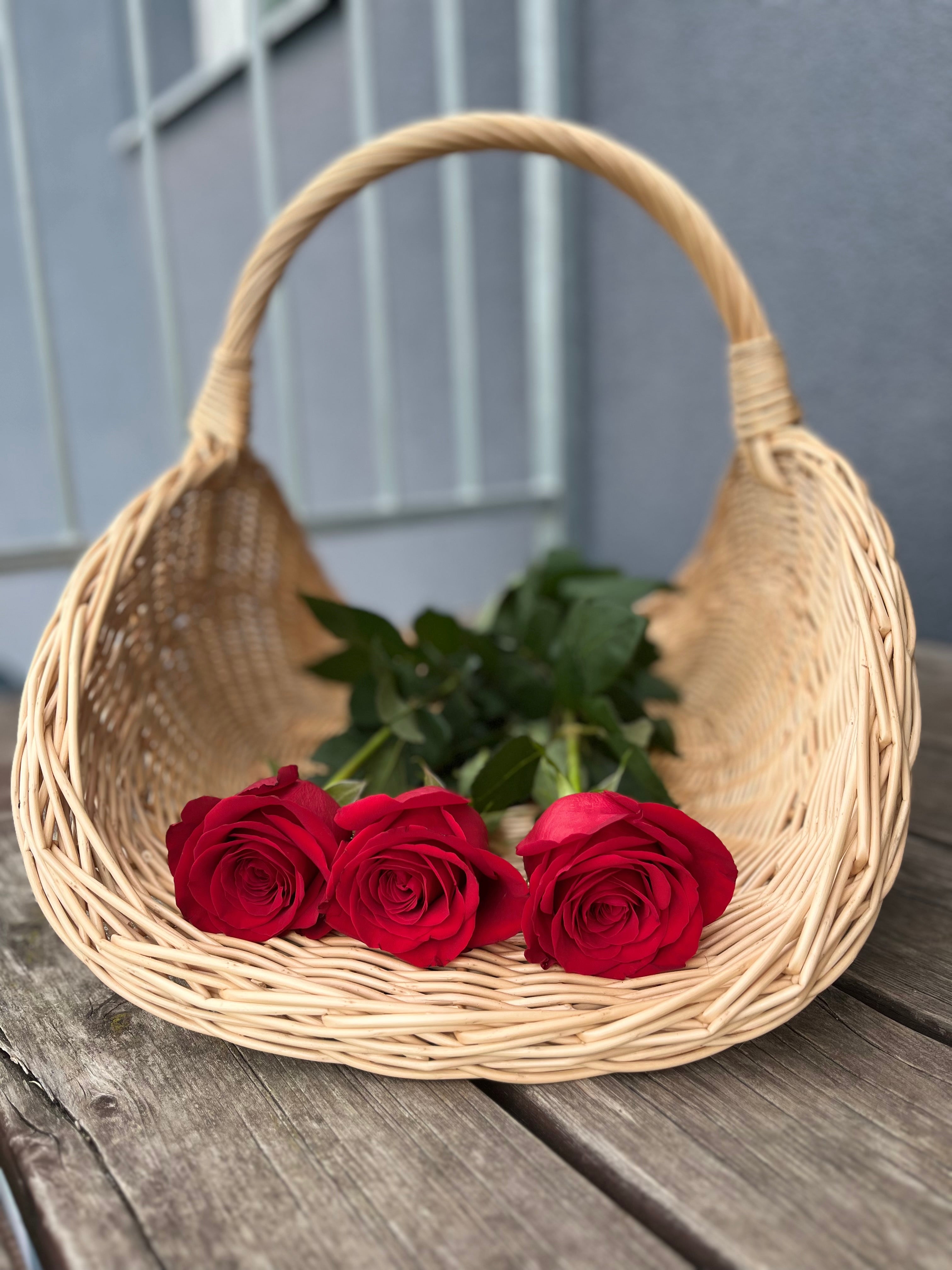 Wicker flower basket 031b