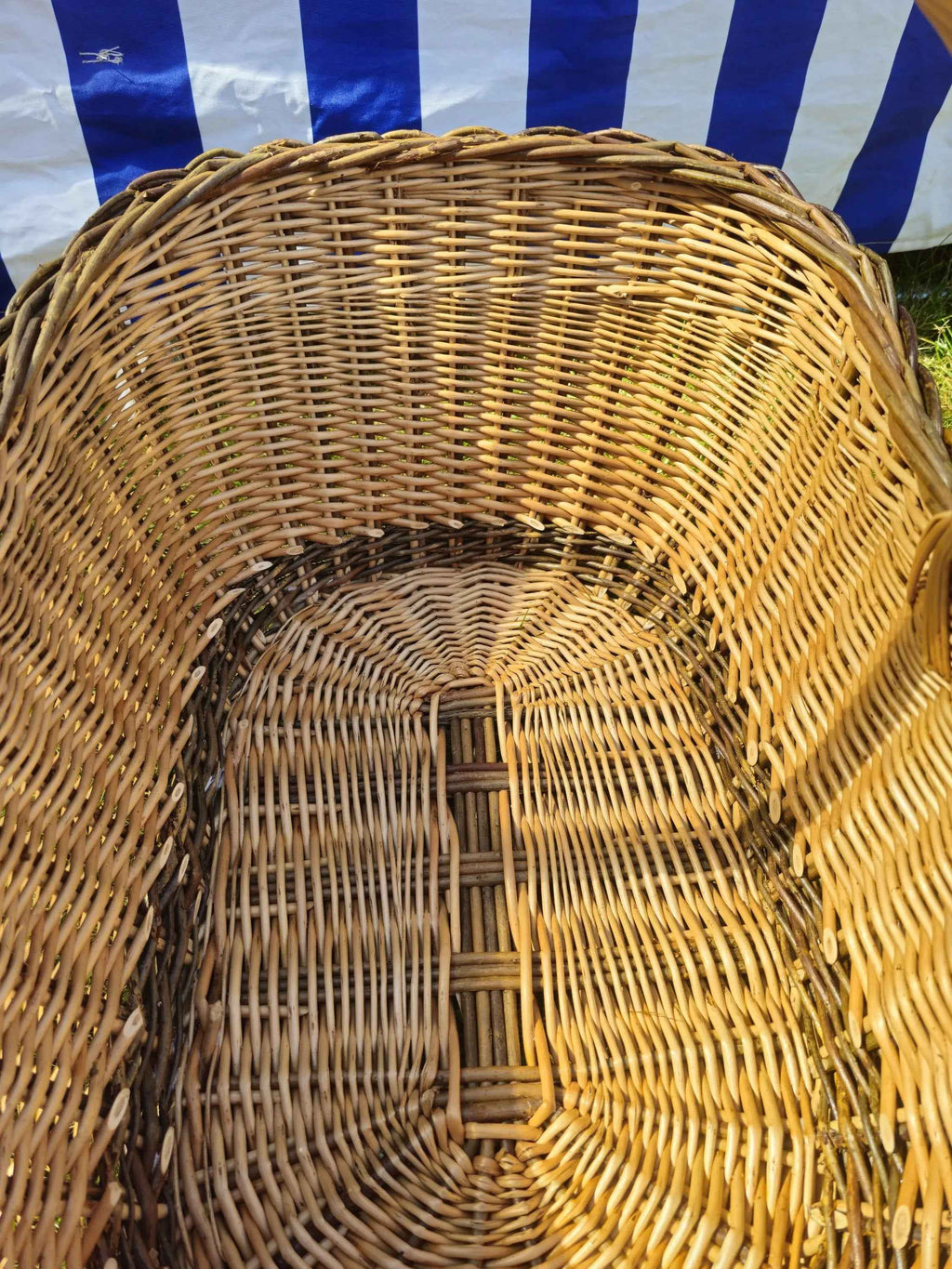 Wicker basket 014r - NaturelyWoven wicker - handmade