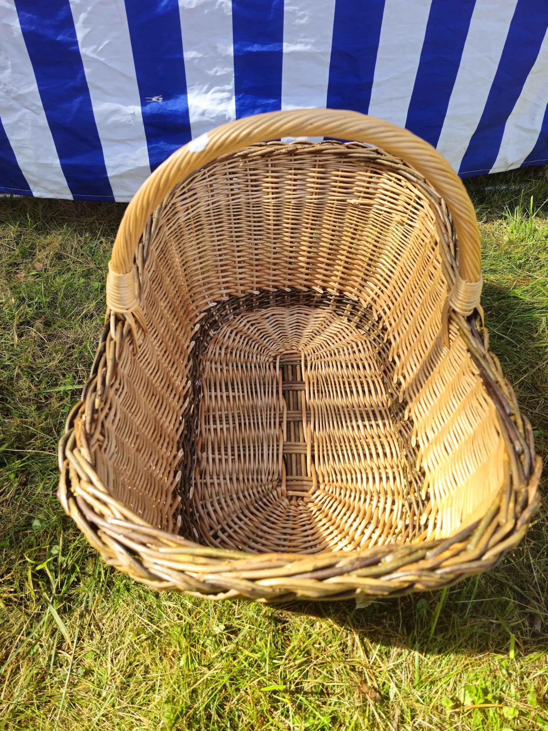 Wicker basket 014r - NaturelyWoven wicker - handmade
