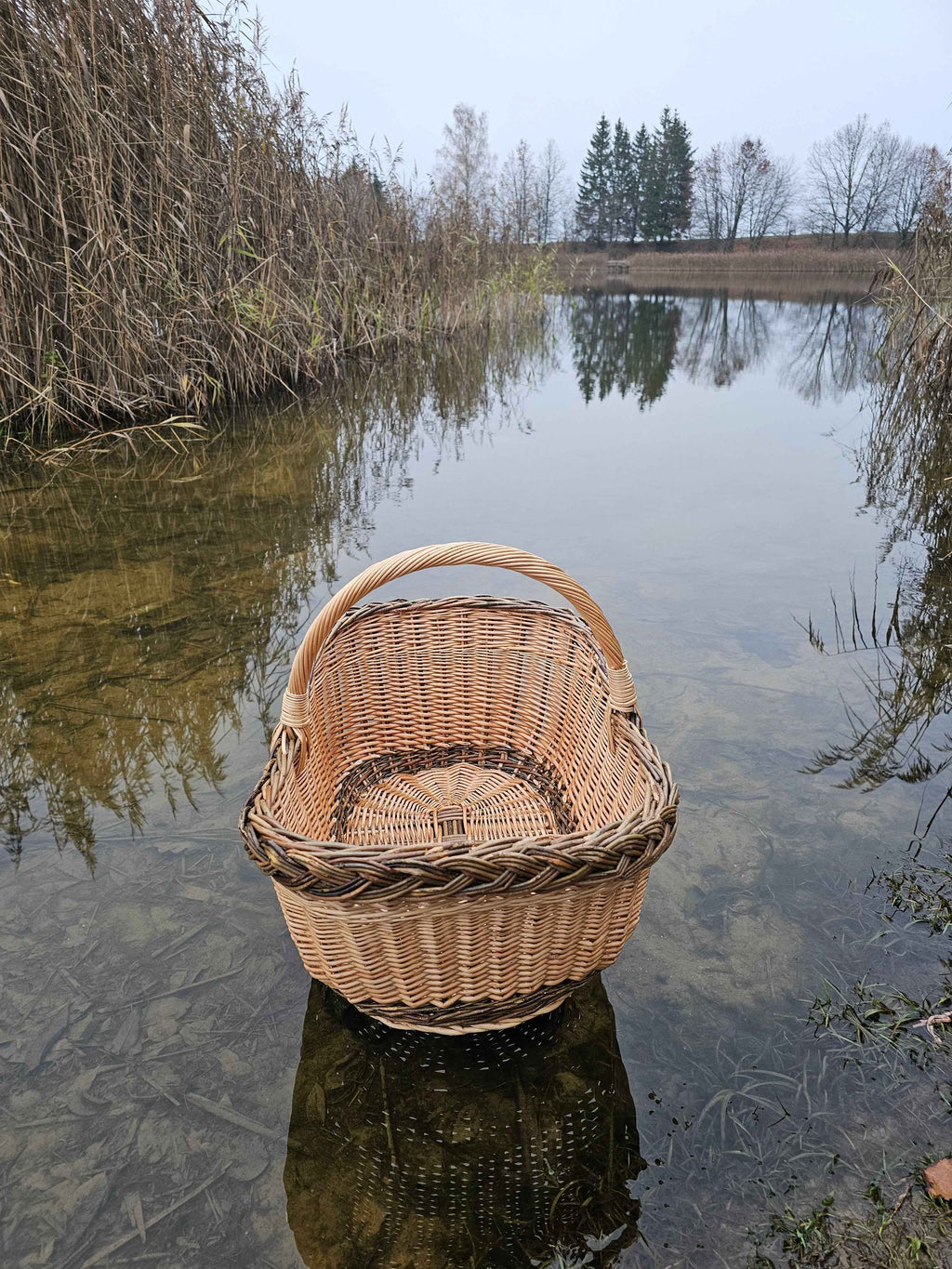Wicker basket 014r - NaturelyWoven wicker - handmade