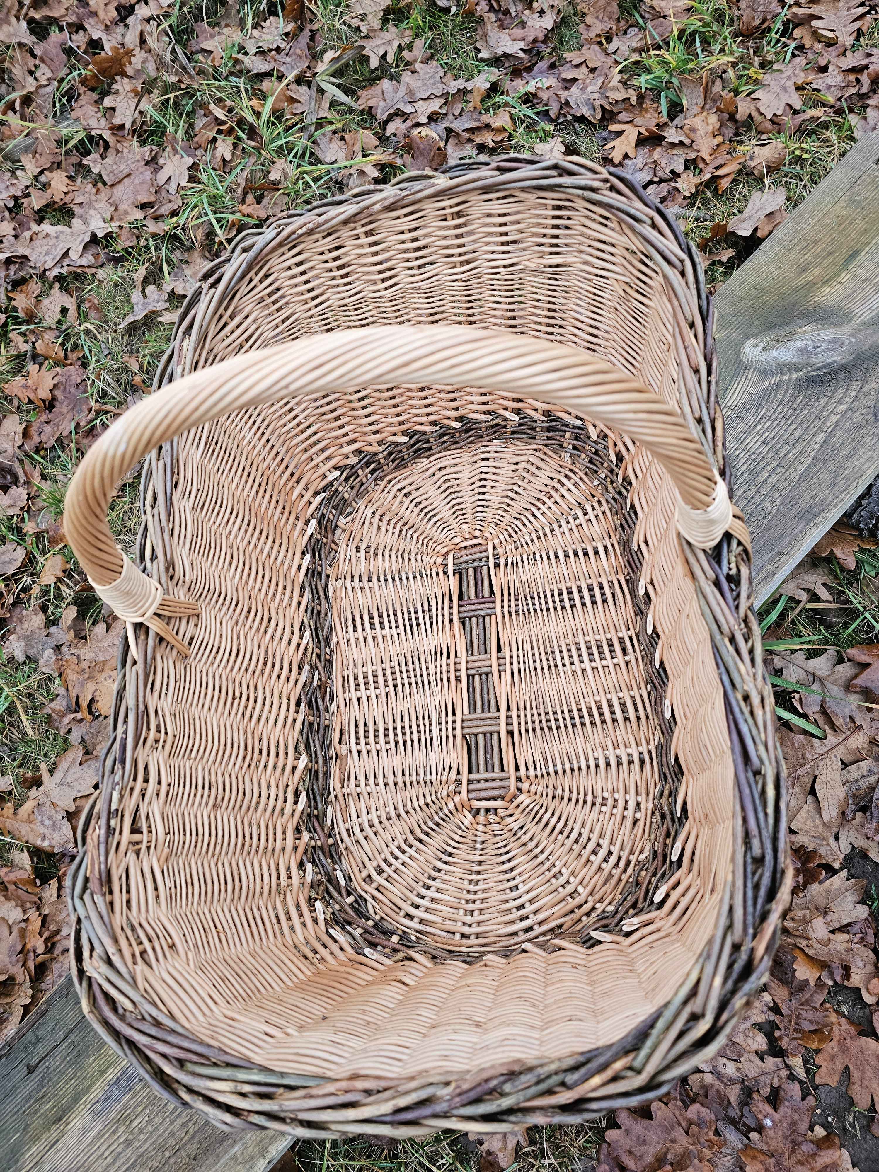 Wicker basket 014r - NaturelyWoven wicker - handmade