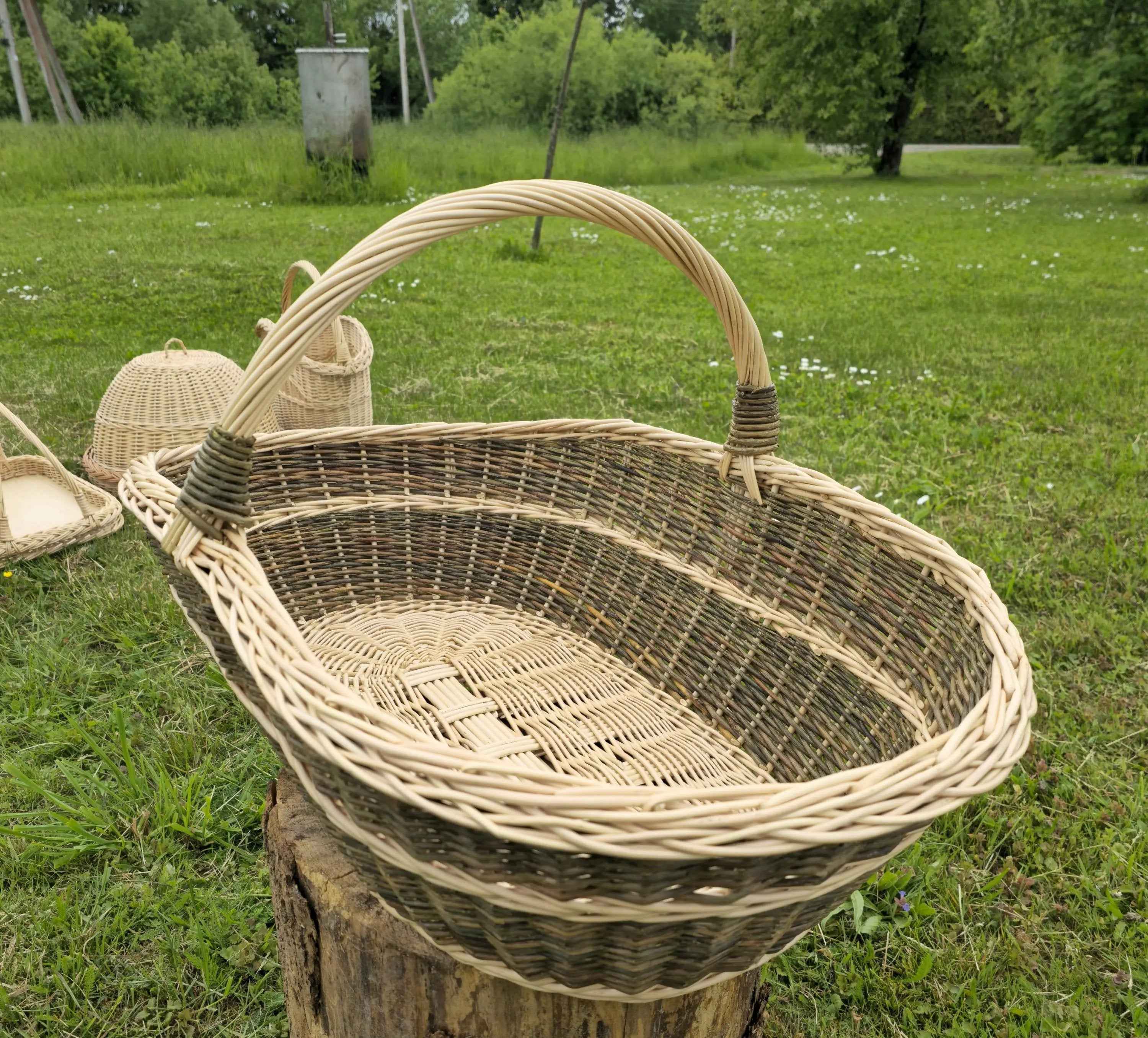 Large wicker basket 004b - NaturelyWoven wicker - handmade