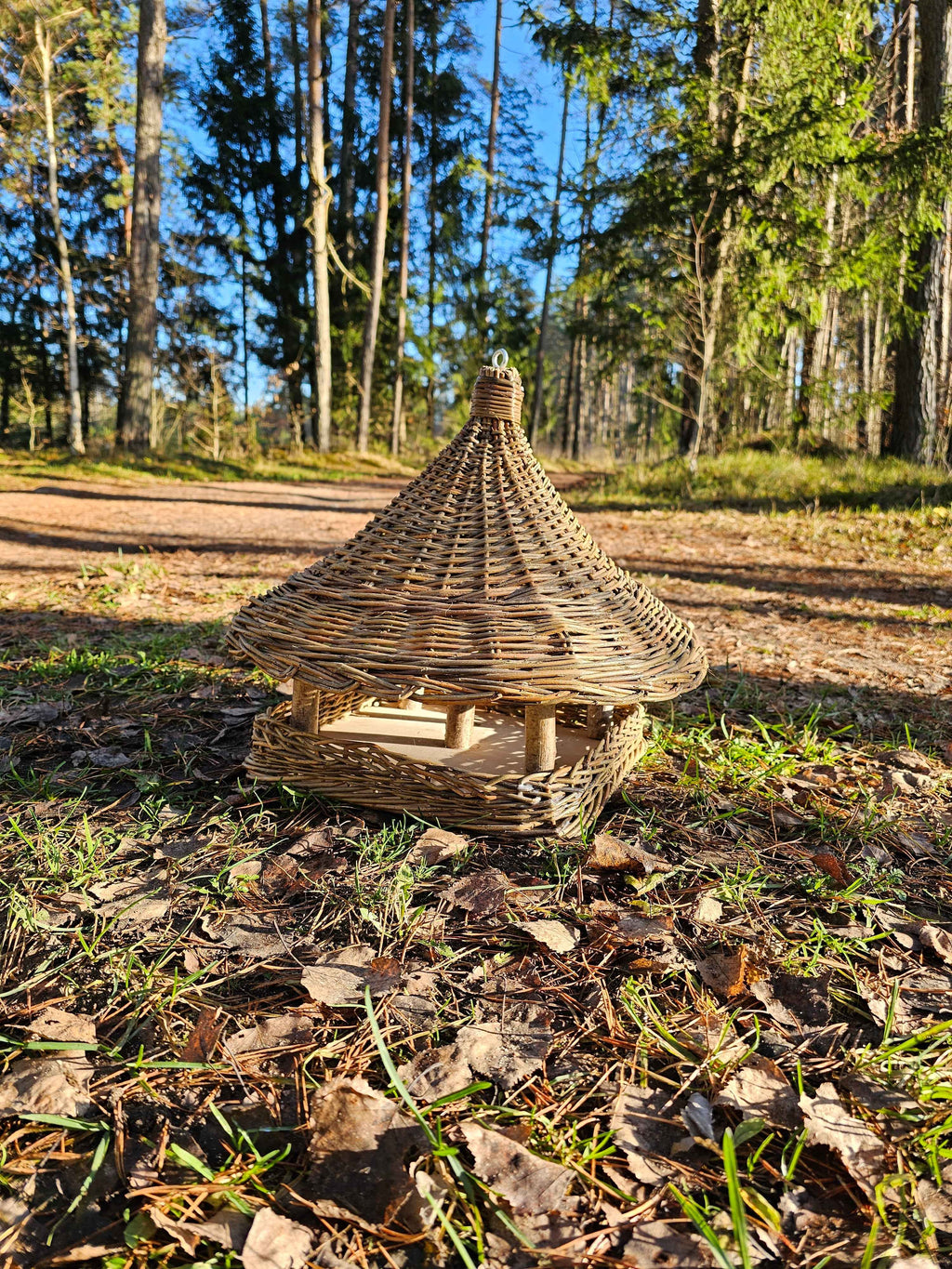 Wicker bird feeder 014b - NaturelyWoven wicker - handmade