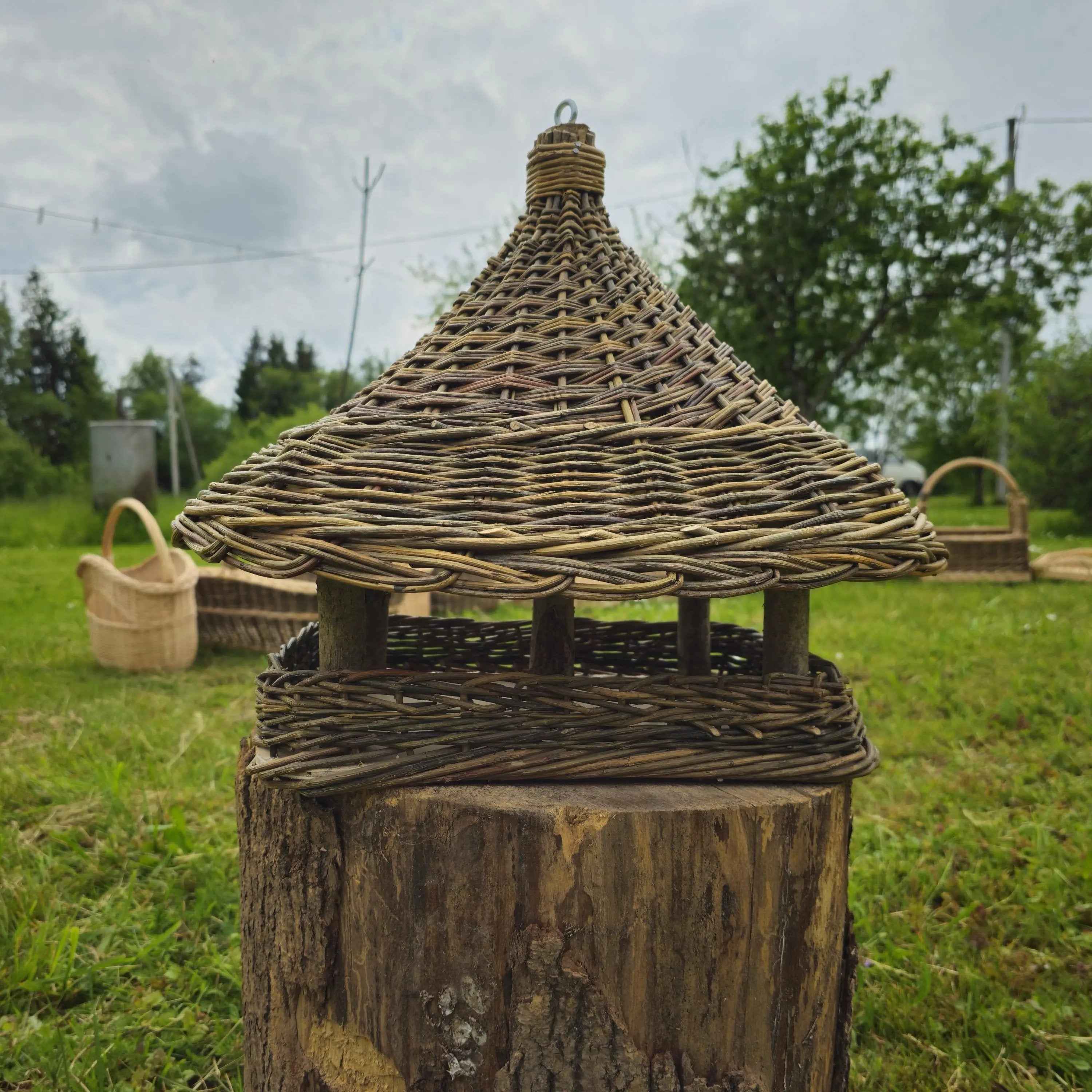 Wicker bird feeder 014b - NaturelyWoven wicker - handmade