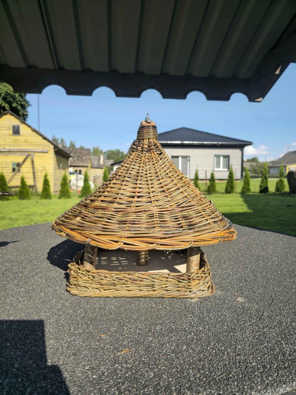 Wicker bird feeder 014b - NaturelyWoven wicker - handmade