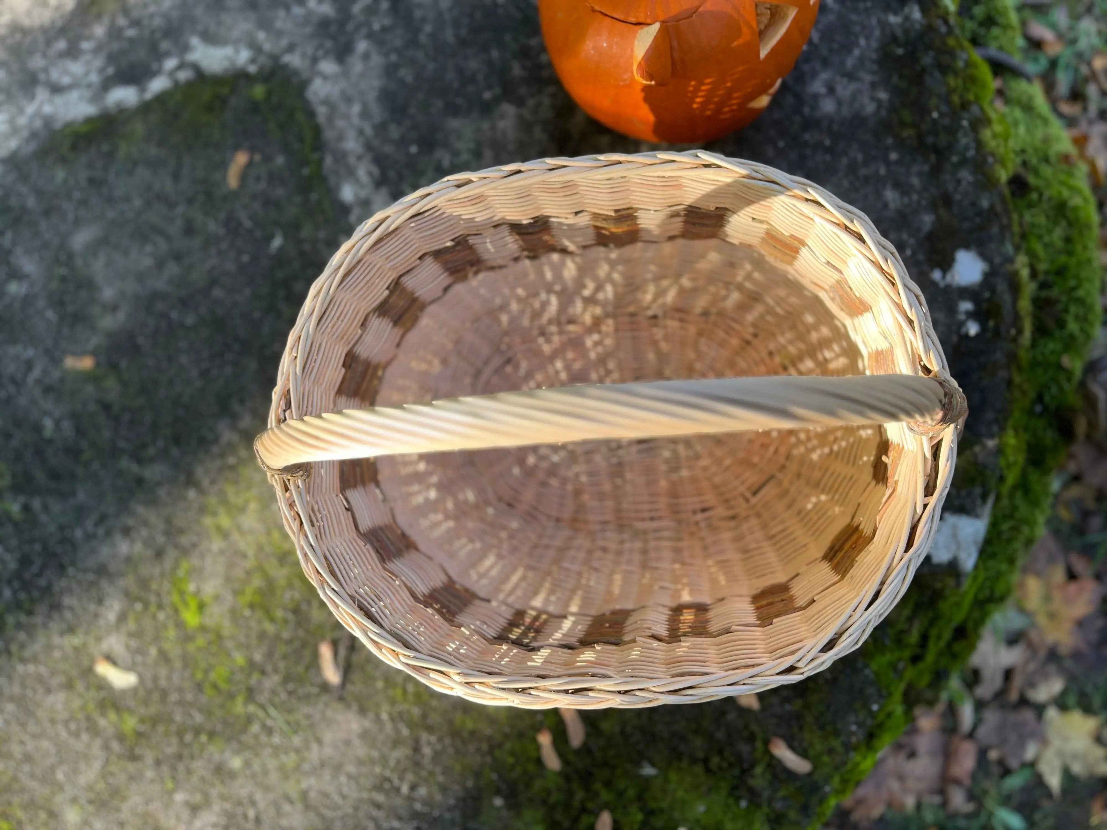 Wicker basket 050b - NaturelyWoven wicker - handmade