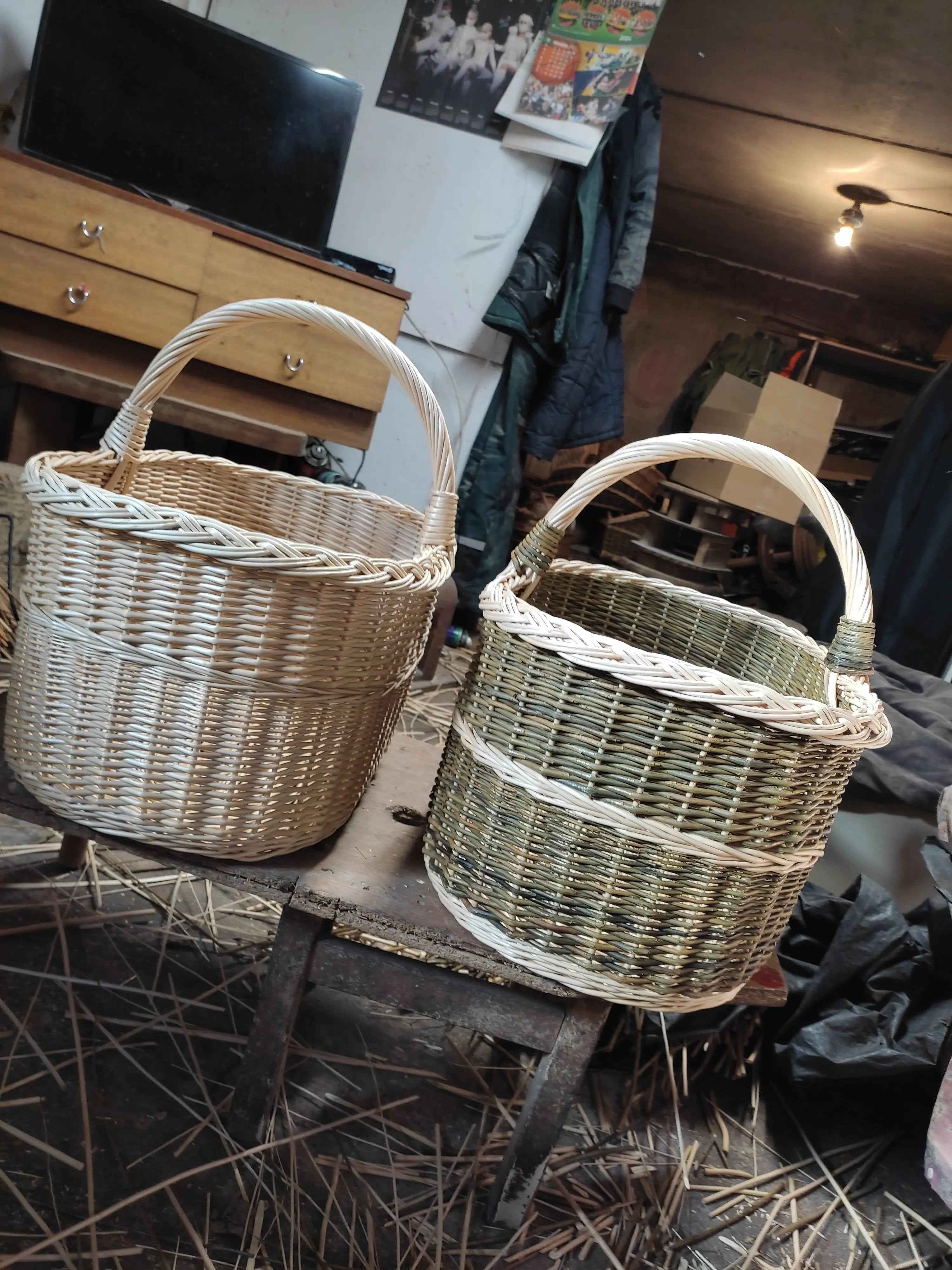 Willow basket 005b - NaturelyWoven wicker - handmade