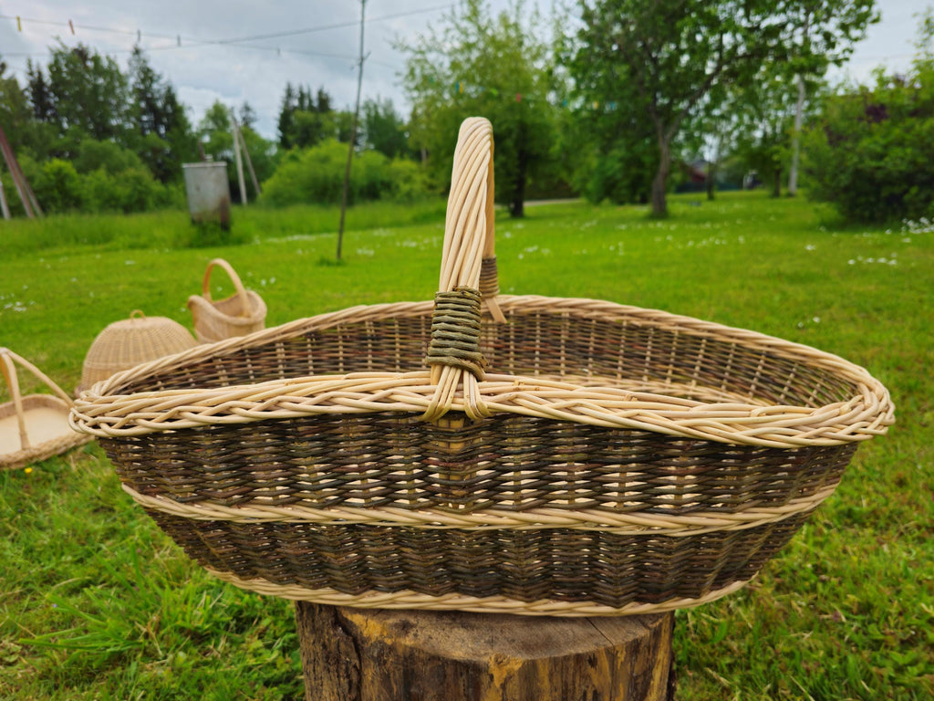 Golden Willow Firewood Trug — unpeeled/gold