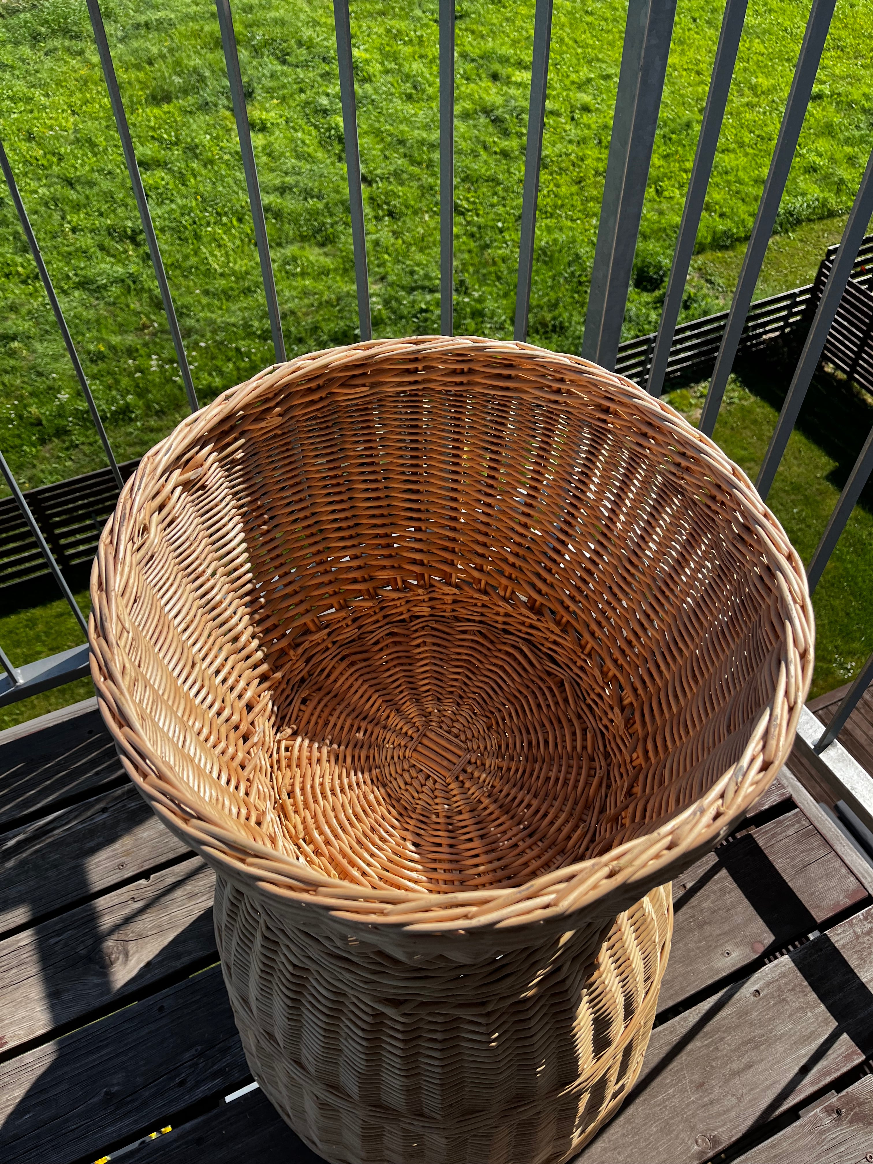 Display Basket 001r